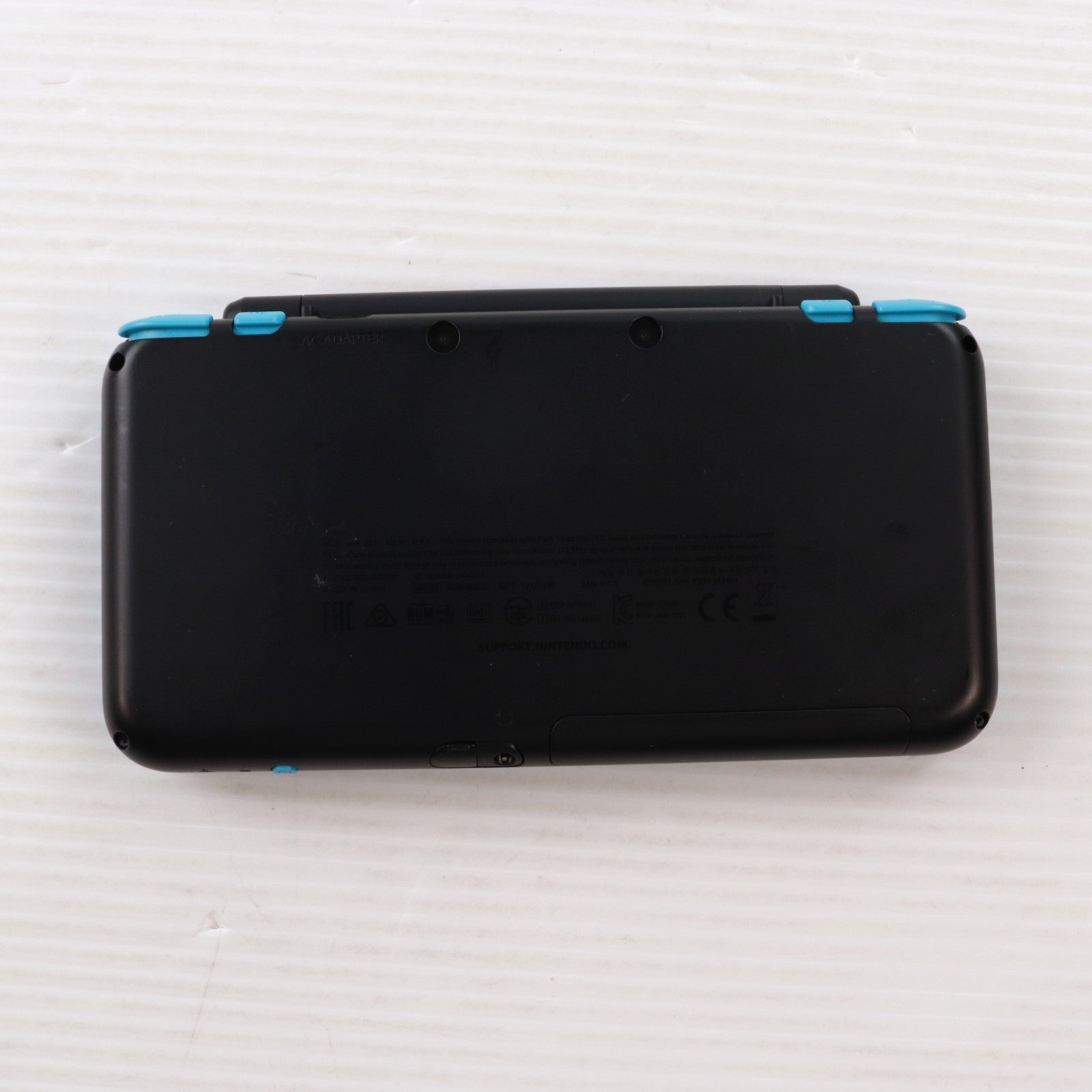【中古即納】[3DS] (本体) Newニンテンドー2DS LL ブラック×ターコイズ 任天堂(JAN-S-BAAA)(20170713)