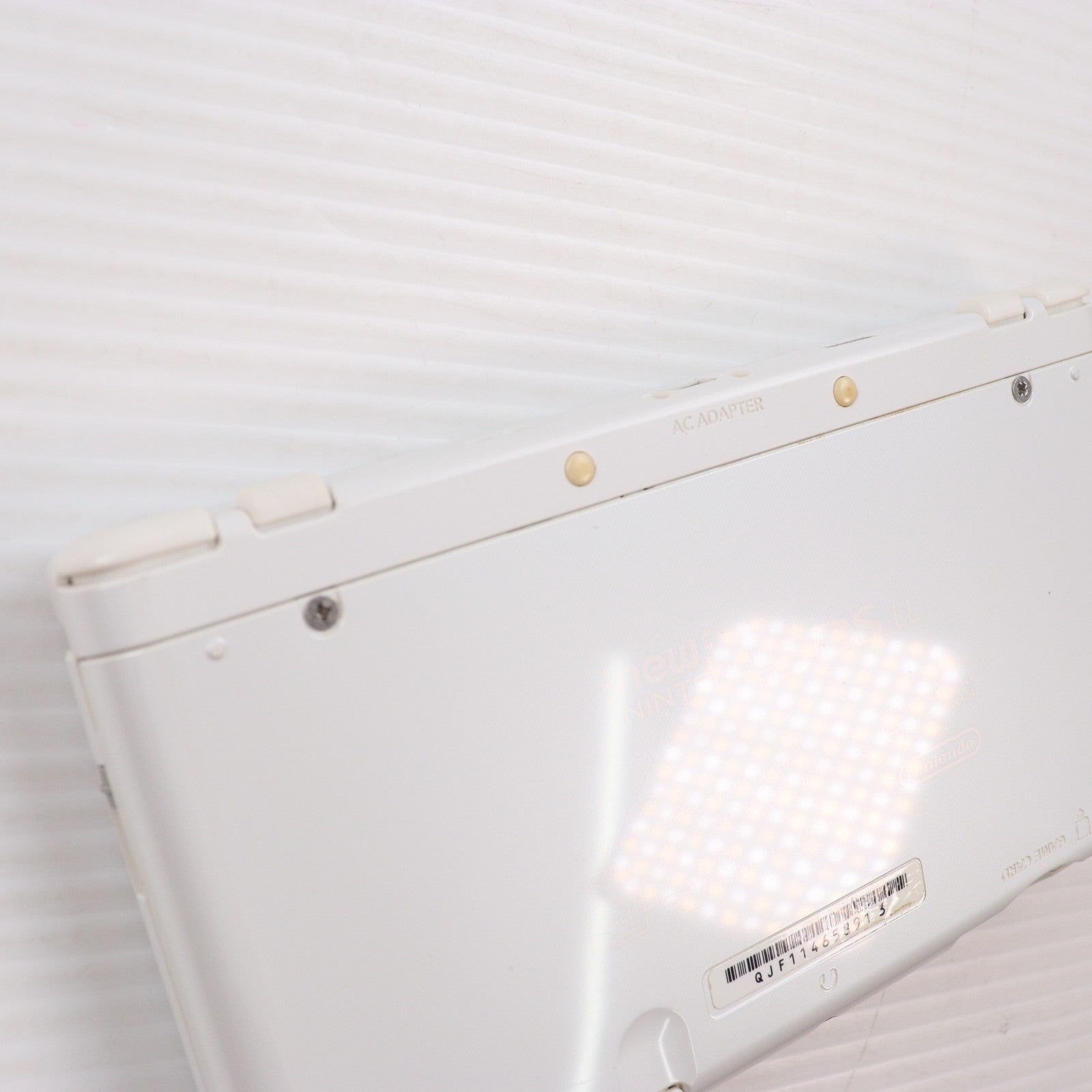 【中古即納】[3DS] (本体) Newニンテンドー3DS LL パールホワイト 任天堂(RED-S-WAAA)(20150611)