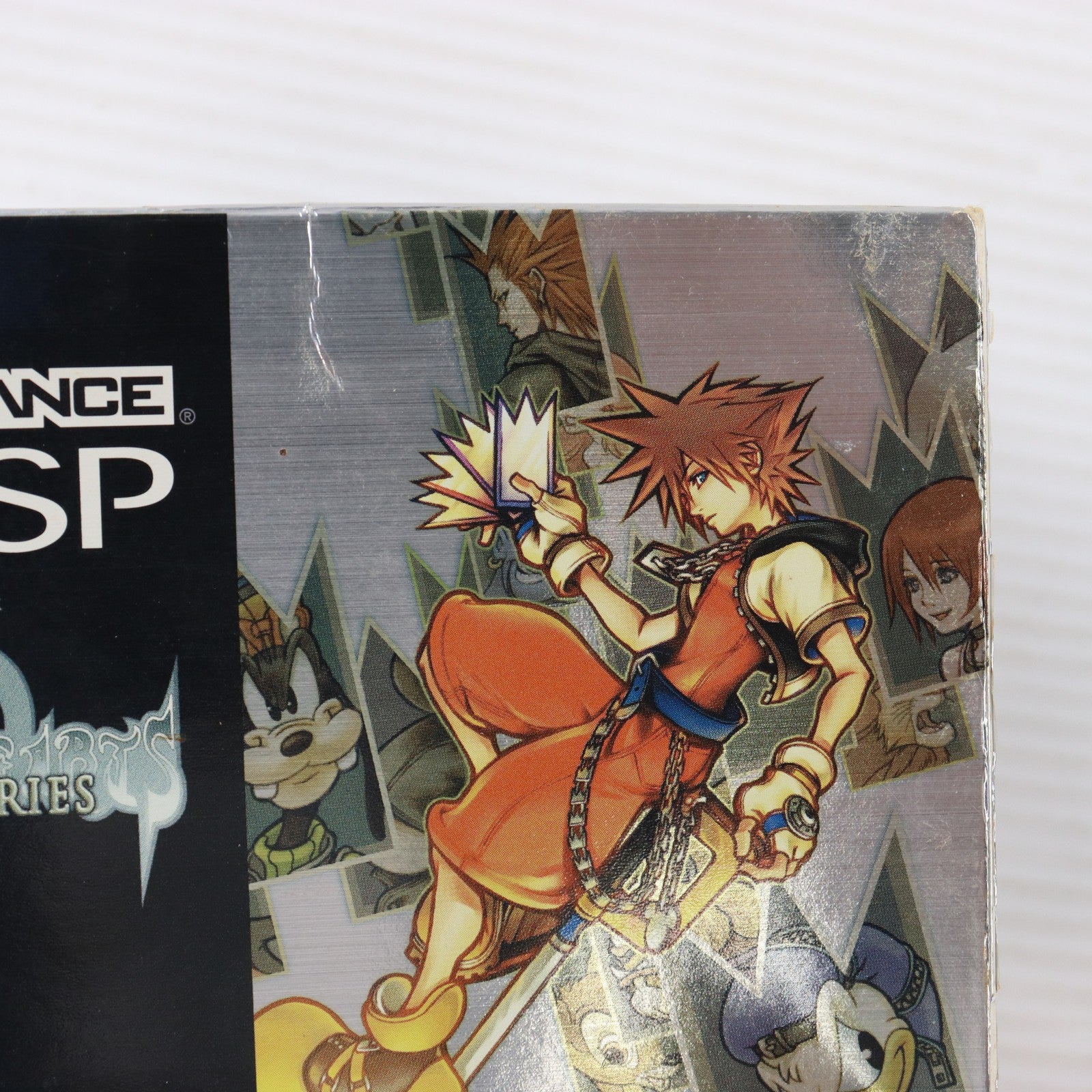 【中古即納】[GBA] (本体) GAMEBOY ADVANCE(ゲームボーイアドバンス) キングダム ハーツ チェイン オブ メモリーズ(KINGDOM HEARTS CHAIN OF MEMORIES) ディープシルバー エディション(限定版) スクウェア・エニックス(AGS-S-KHB8C)(20041111)
