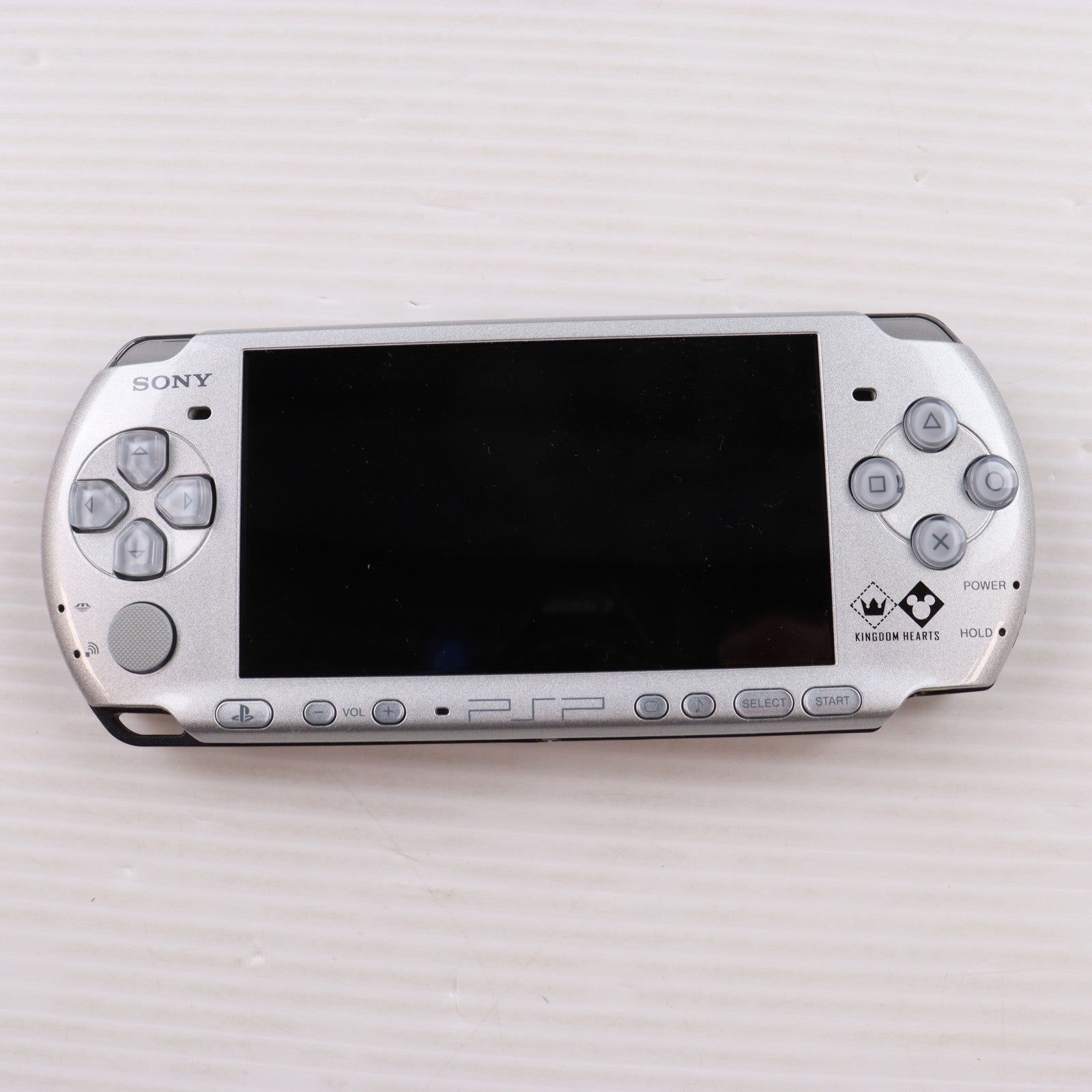 【中古即納】[PSP] (本体) PlayStation Portable(プレイステーション・ポータブル) KINGDOM HEARTS Birth by Sleep KINGDOM HEARTS EDITION(キングダム ハーツ バース バイ スリープ キングダム ハーツ エディション) 本体(PSP-3000XUS)同梱版 SCE(PSPJ-30012)(20100109)