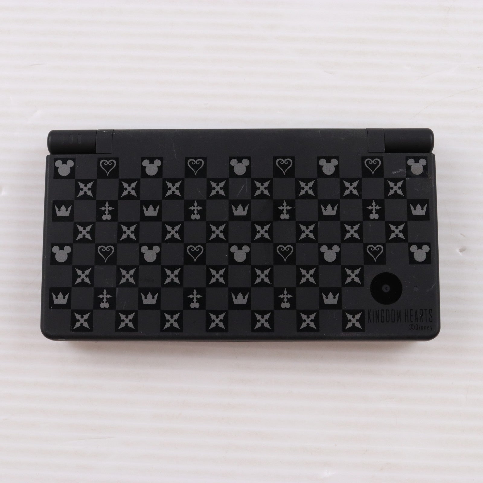 【中古即納】[NDS] (本体) キングダム ハーツ 358/2 Days KINGDOM HEARTS EDITION ニンテンドーDsi Black(モノグラムデザイン)同梱版 スクウェア・エニックス(TWL-S-KHKBKG)(20090530)