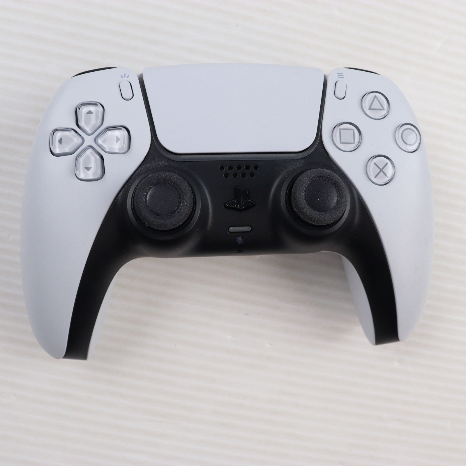【中古即納】[PS5] (本体) PlayStation 5(プレイステーション5) SIE(CFI-1200A01)(20220915)