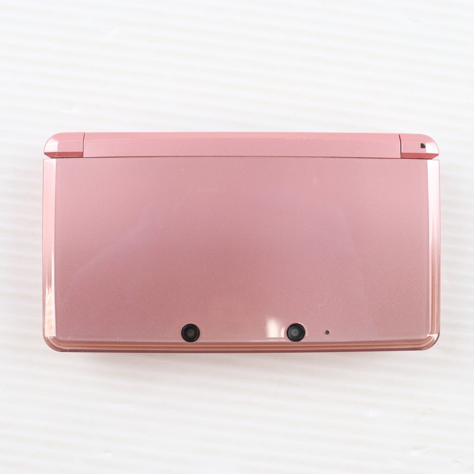 【中古即納】[3DS] (本体) ニンテンドー3DS ミスティピンク 任天堂(CTR-S-PAAA)(20111020)