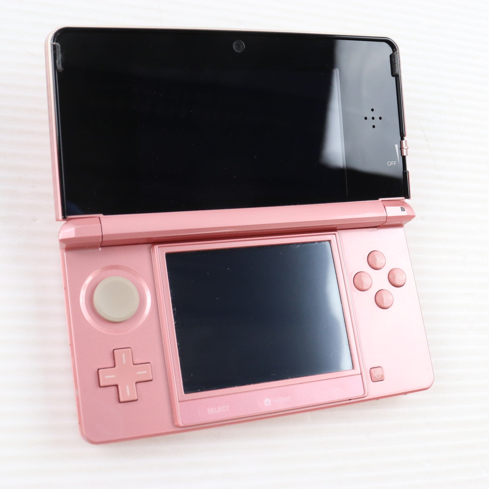 【中古即納】[3DS] (本体) ニンテンドー3DS ミスティピンク 任天堂(CTR-S-PAAA)(20111020)