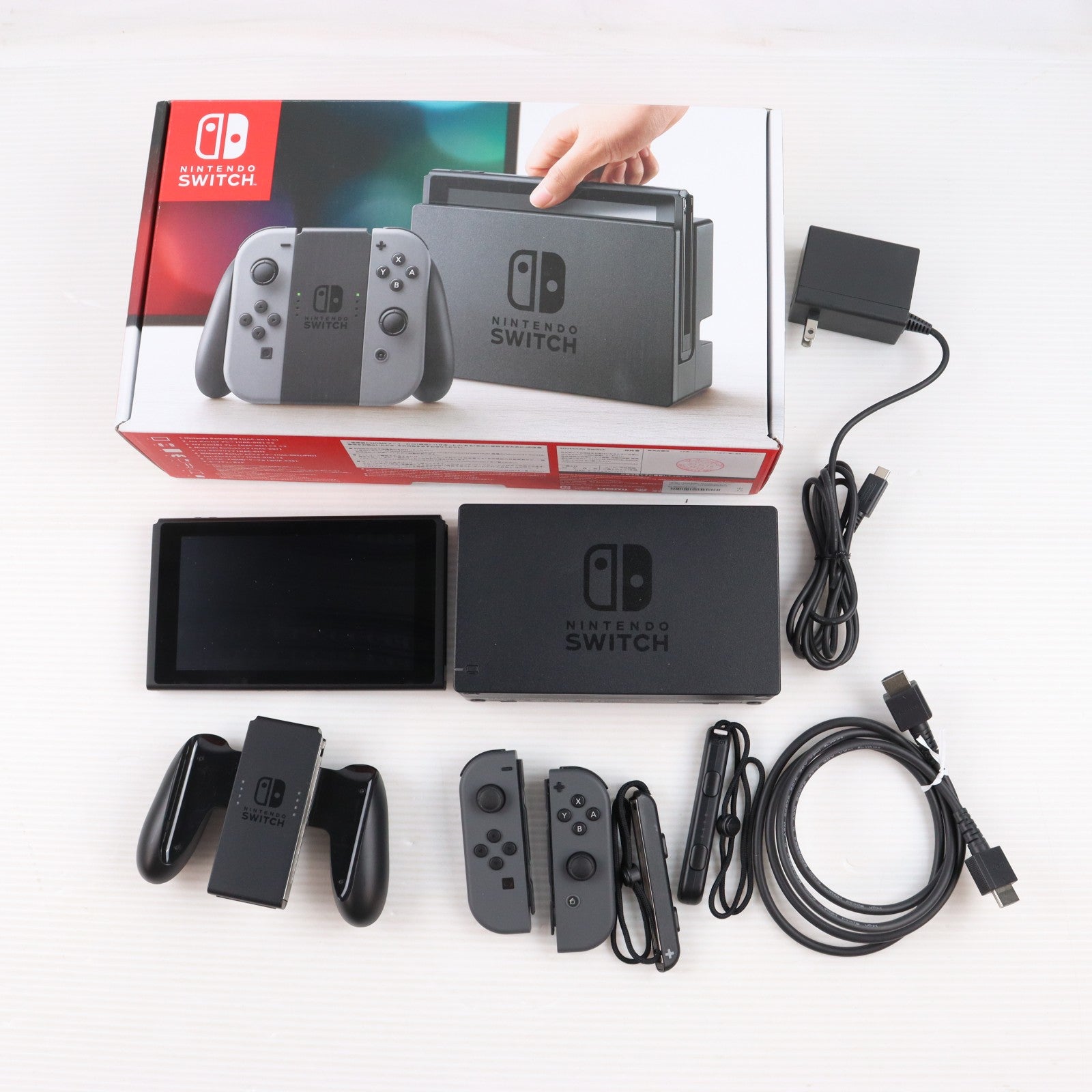 【中古即納】[Switch] (本体) Nintendo Switch(ニンテンドースイッチ) Joy-Con(L) ネオンブルー/(R) ネオンレッド 任天堂(HAD-S-KABAA)(20190830)