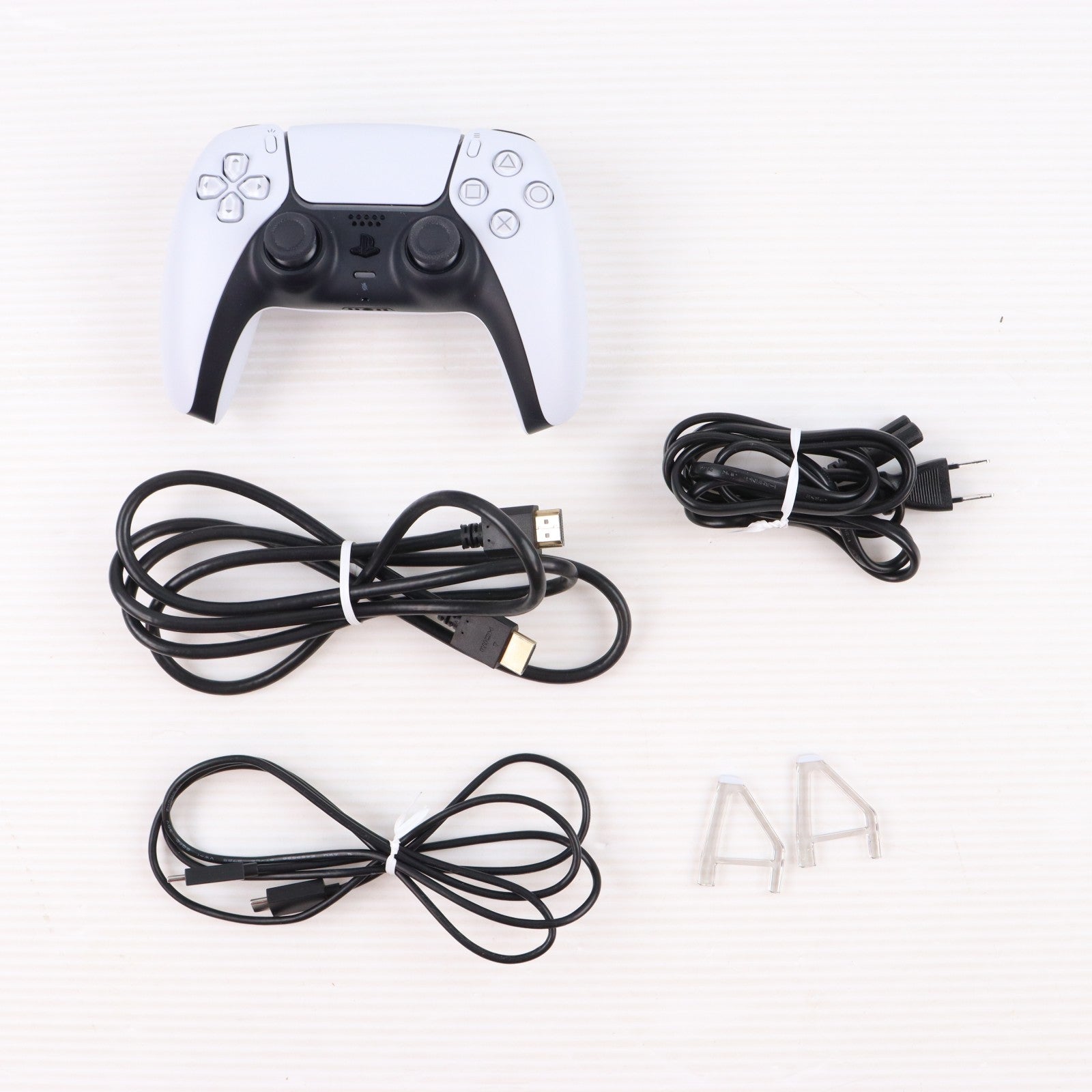 【中古即納】[PS5] (本体) PlayStation 5(プレイステーション5) slimモデル(スリムモデル) SIE(CFI-2000A01)(20231110)