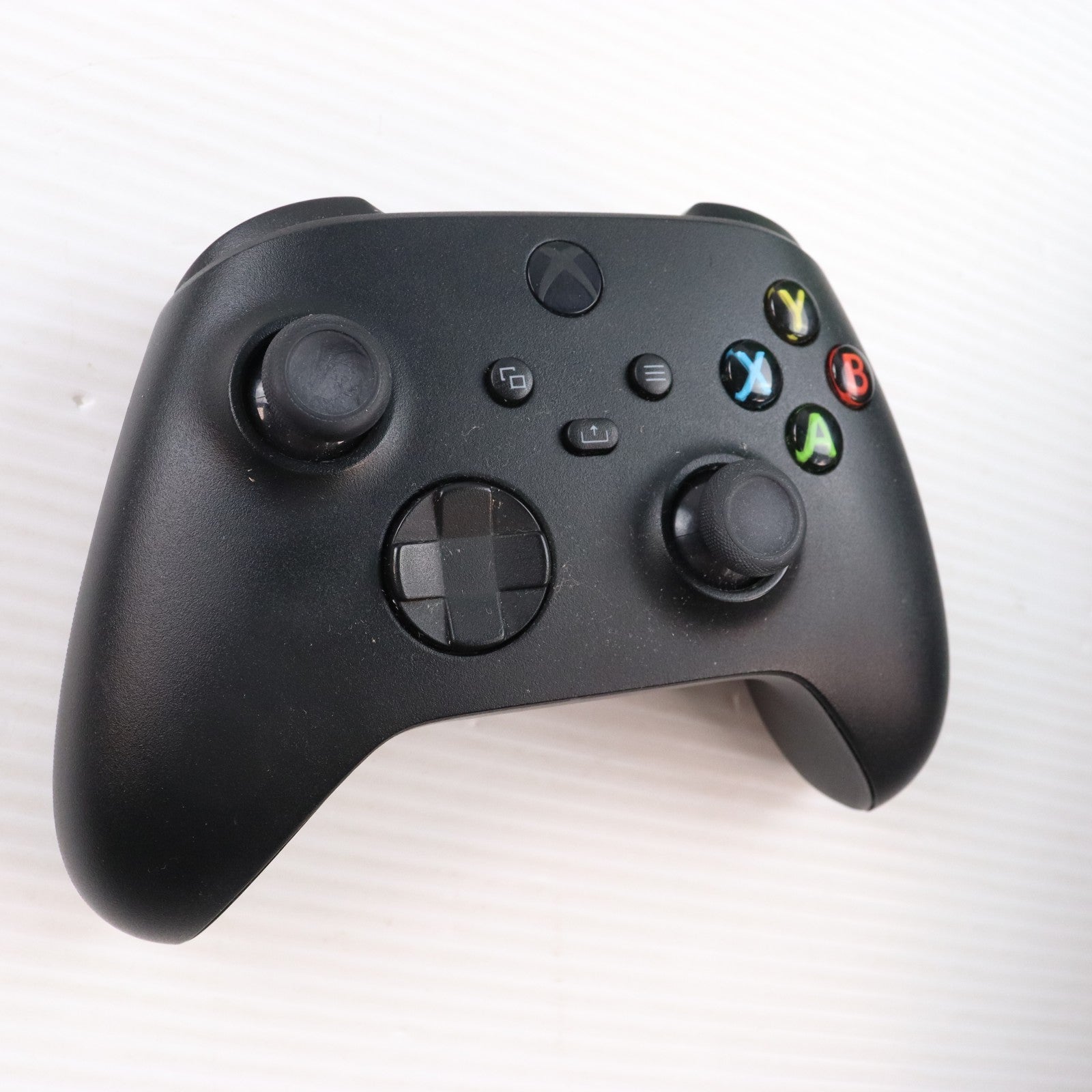 【中古即納】[XboxX/S] (本体) Xbox Series X 1TB 日本マイクロソフト(RRT-00015)(20201110)