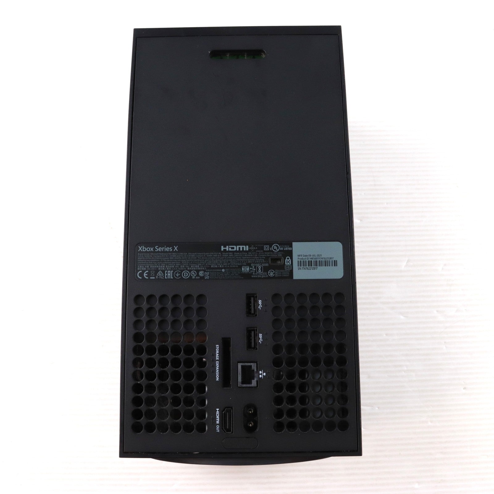 【中古即納】[XboxX/S] (本体) Xbox Series X 1TB 日本マイクロソフト(RRT-00015)(20201110)