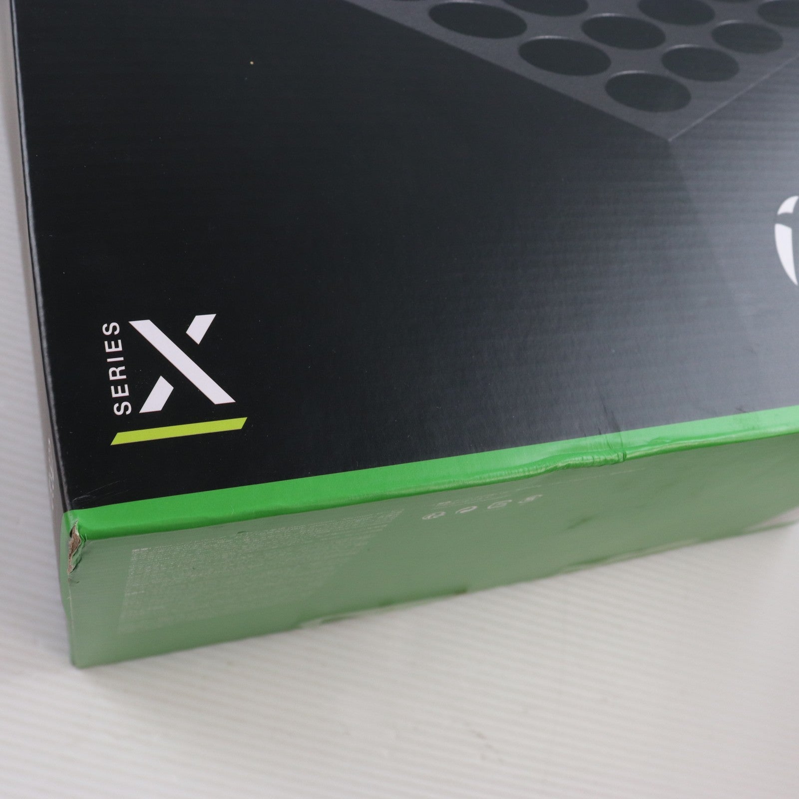【中古即納】[XboxX/S] (本体) Xbox Series X 1TB 日本マイクロソフト(RRT-00015)(20201110)