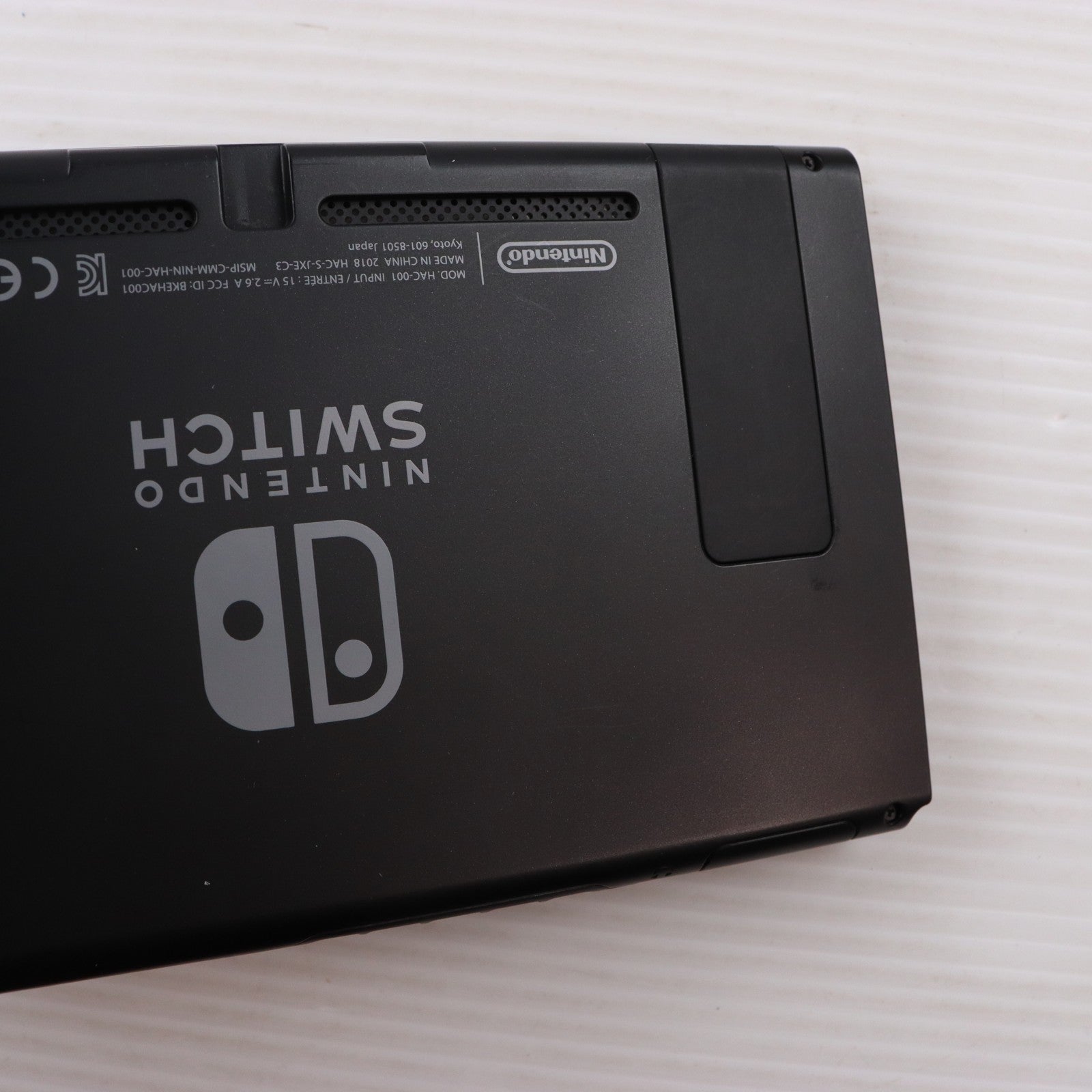 【中古即納】[Switch] (本体) Nintendo Switch(ニンテンドースイッチ) Joy-Con(L) ネオンブルー/R ネオンレッド 任天堂(HAC-S-KABAA)(20170303)