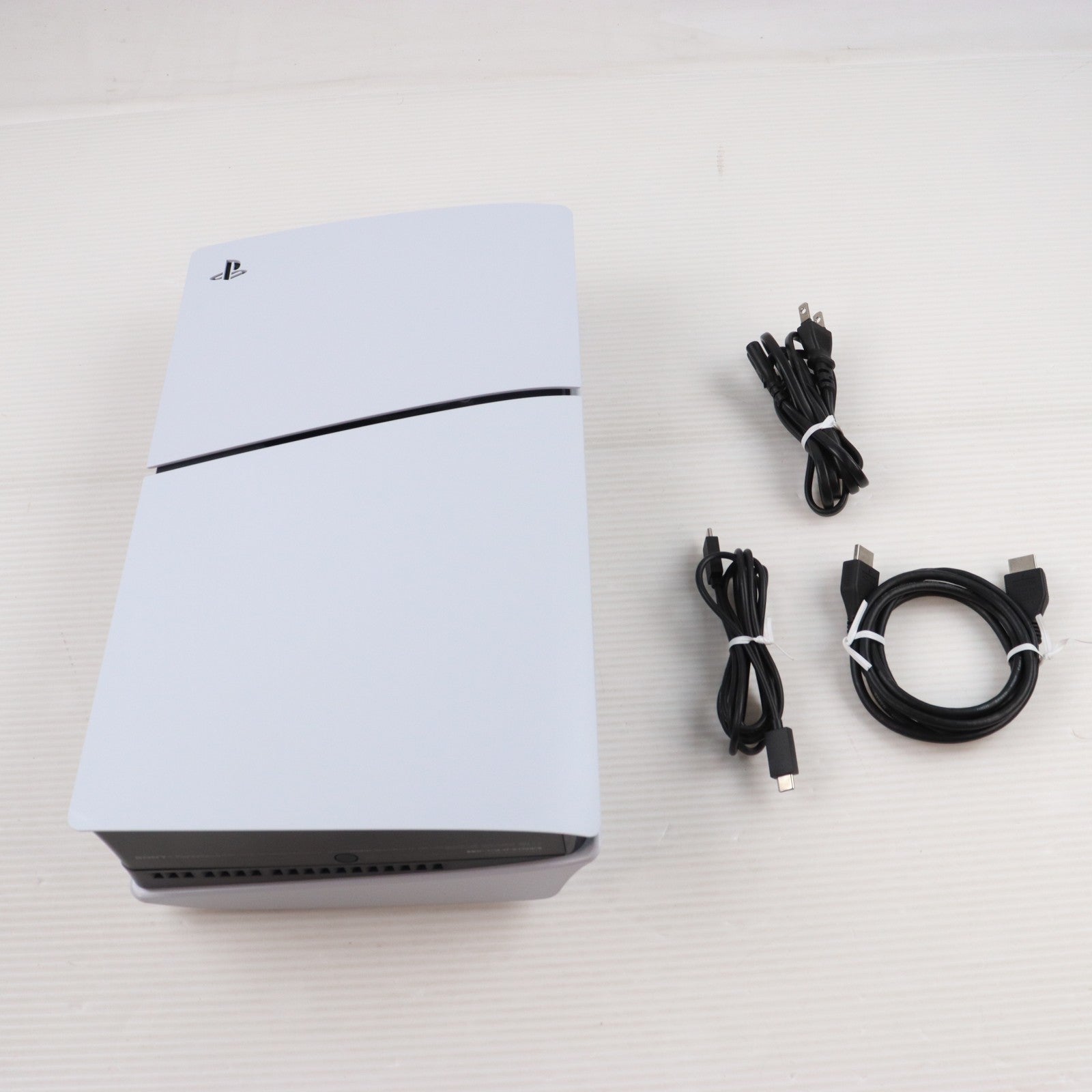 【中古即納】[PS5] (本体) PlayStation 5(プレイステーション5) slimモデル(スリムモデル) SIE(CFI-2000A01)(20231110)