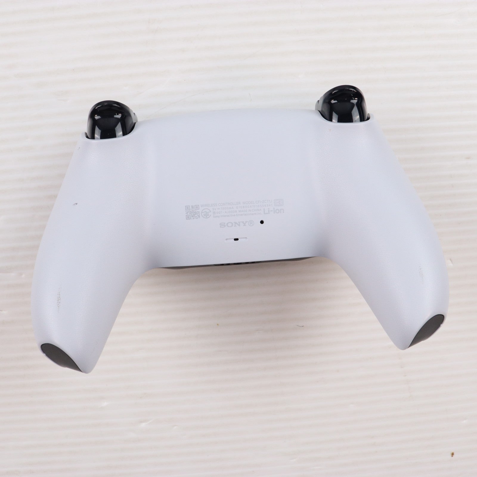 【中古即納】[PS5] (本体) PlayStation 5(プレイステーション5) SIE(CFI-1000A01)(20201112)