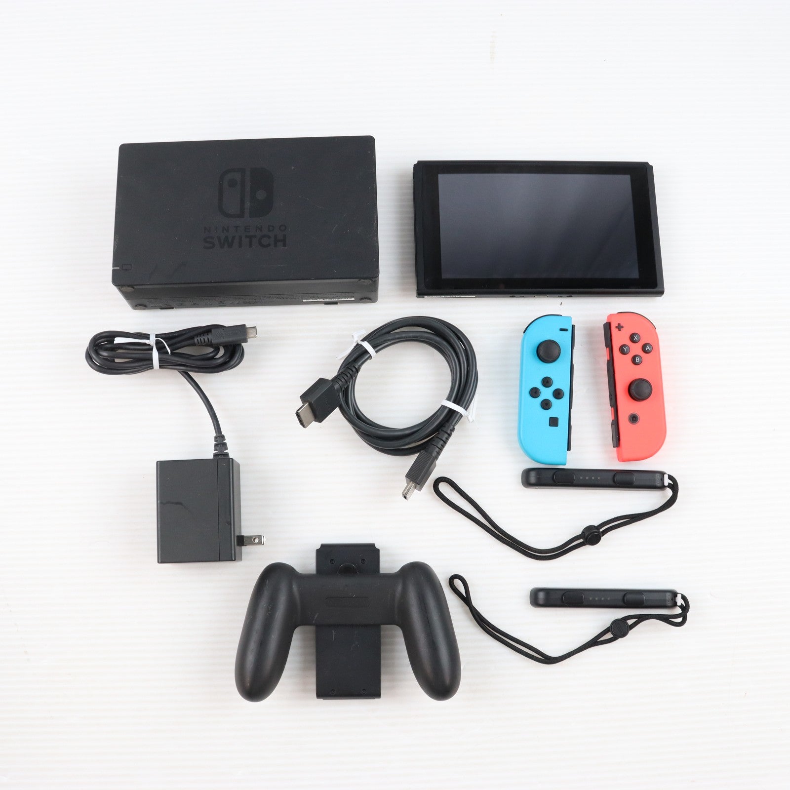 【中古即納】[Switch] (本体) Nintendo Switch(ニンテンドースイッチ) 有機ELモデル Joy-Con(L) ネオンブルー/R ネオンレッド 任天堂(HEG-S-KABAA)(20211008)