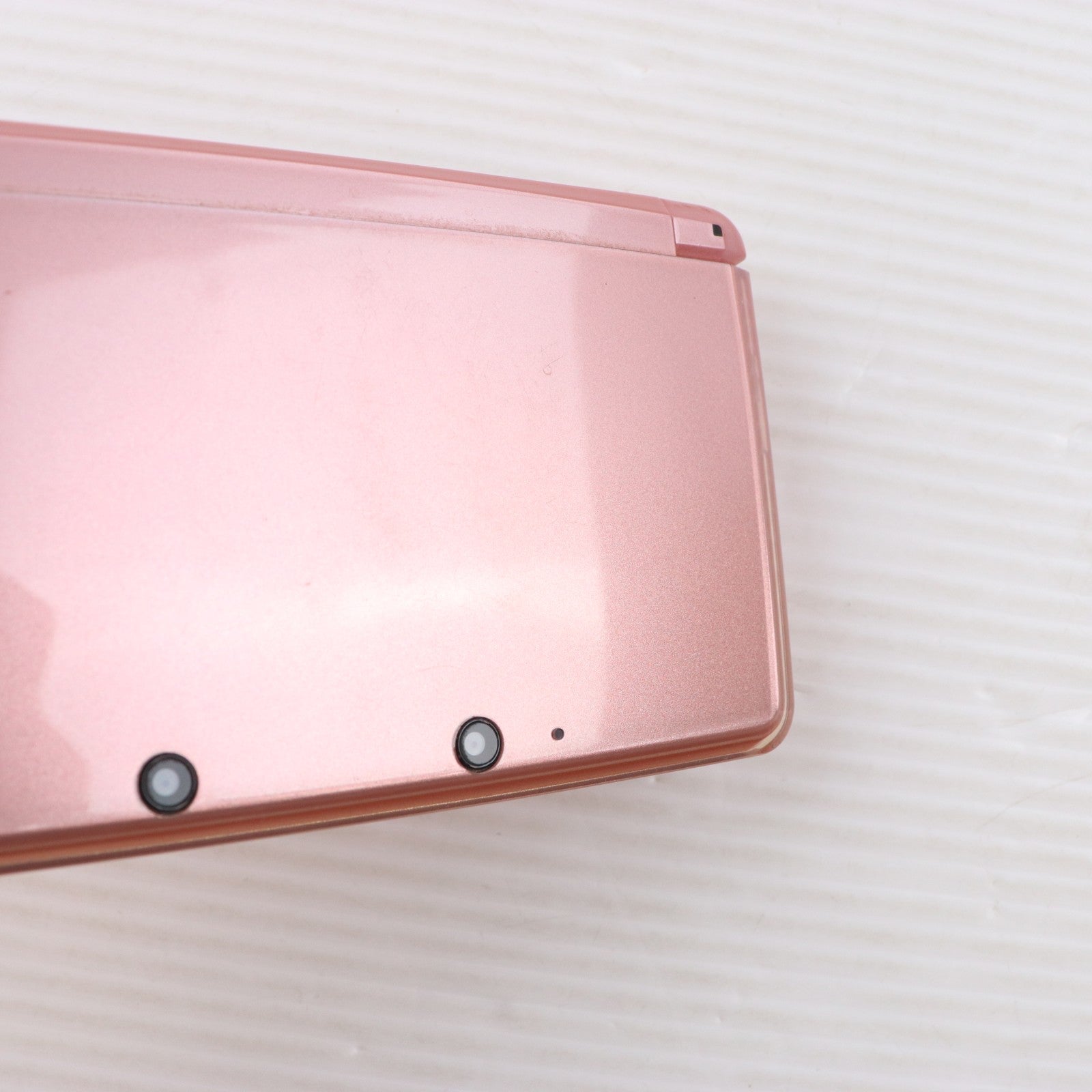 【中古即納】[3DS] (本体) ニンテンドー3DS ミスティピンク 任天堂(CTR-S-PAAA)(20111020)