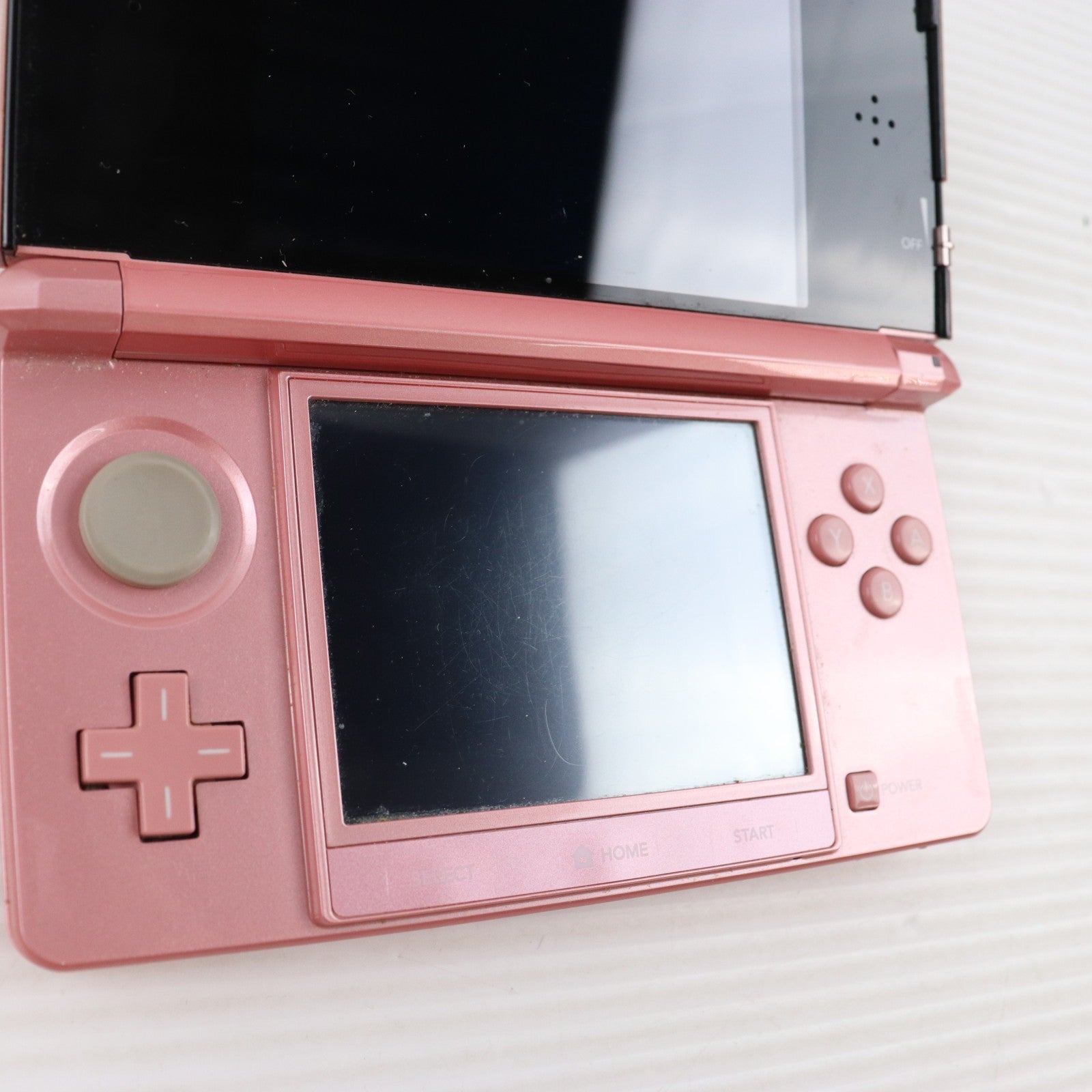 【中古即納】[3DS] (本体) ニンテンドー3DS ミスティピンク 任天堂(CTR-S-PAAA)(20111020)