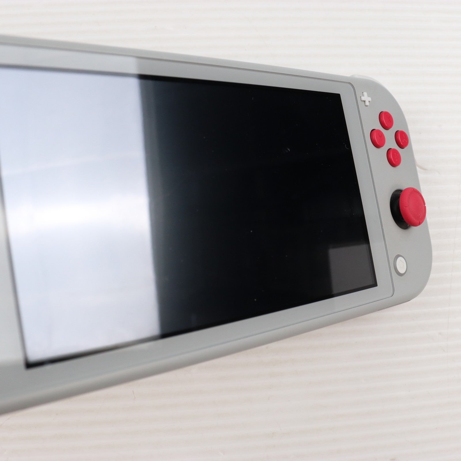 【中古即納】[Switch] (本体) Nintendo Switch Lite(ニンテンドースイッチライト) ザシアン・ザマゼンタ 任天堂(HDH-S-GBZAA)(20191101)