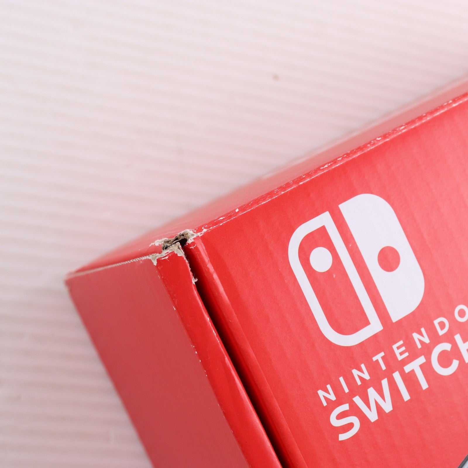 【中古即納】[Switch] (本体) Nintendo Switch(ニンテンドースイッチ) 有機ELモデル Joy-Con(L)/(R) ホワイト 任天堂(HEG-S-KAAAA)(20211008)
