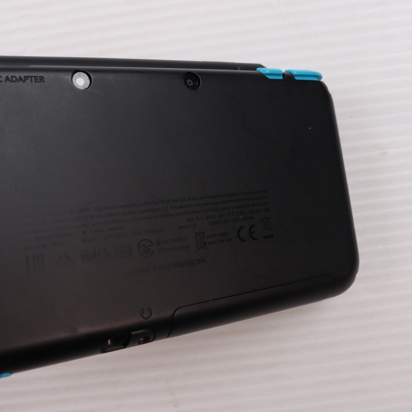 【中古即納】[3DS] (本体) Newニンテンドー2DS LL ブラック×ターコイズ 任天堂(JAN-S-BAAA)(20170713)
