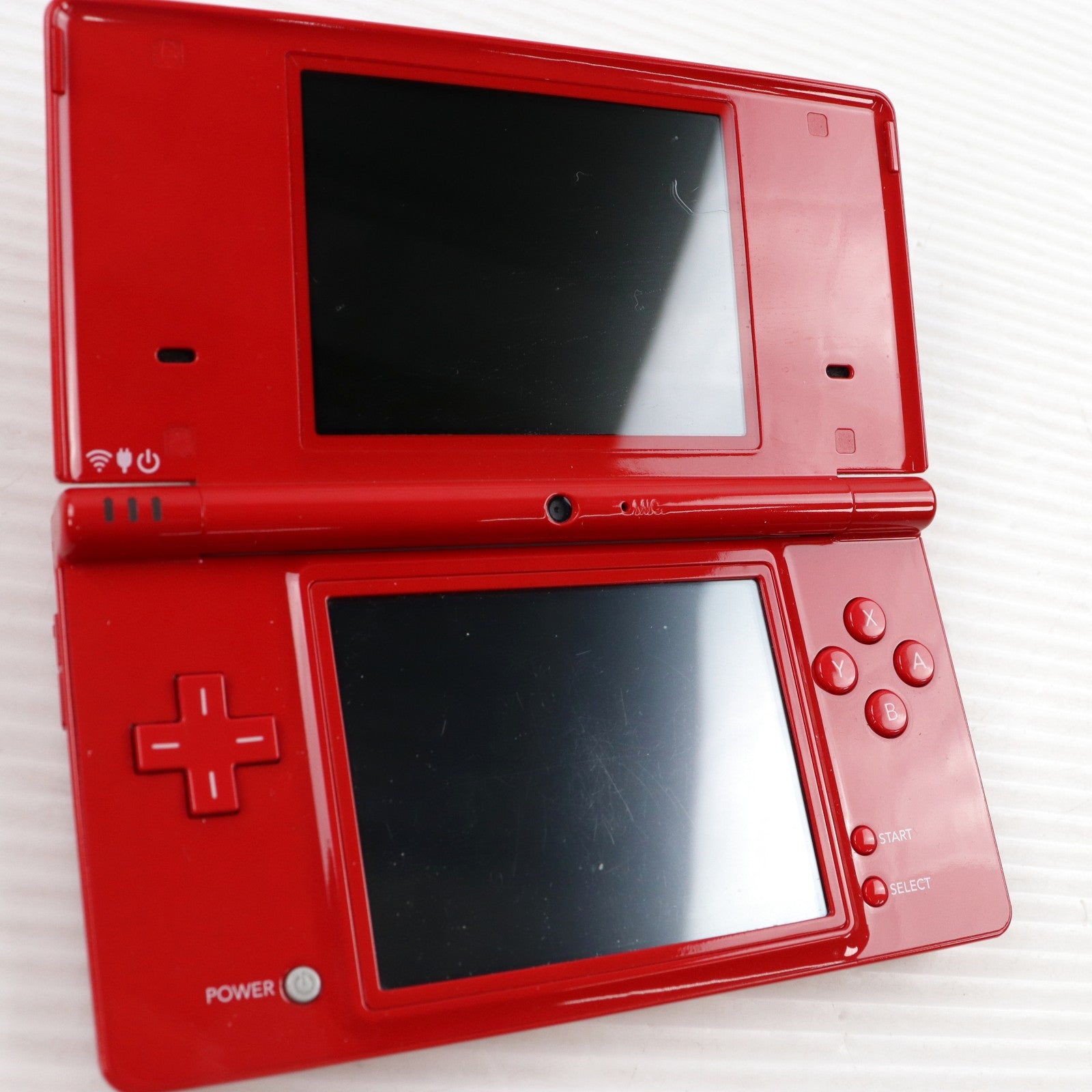 【中古即納】[NDS] (本体) ニンテンドーDSi レッド 任天堂(TWL-S-RA)(20090711)