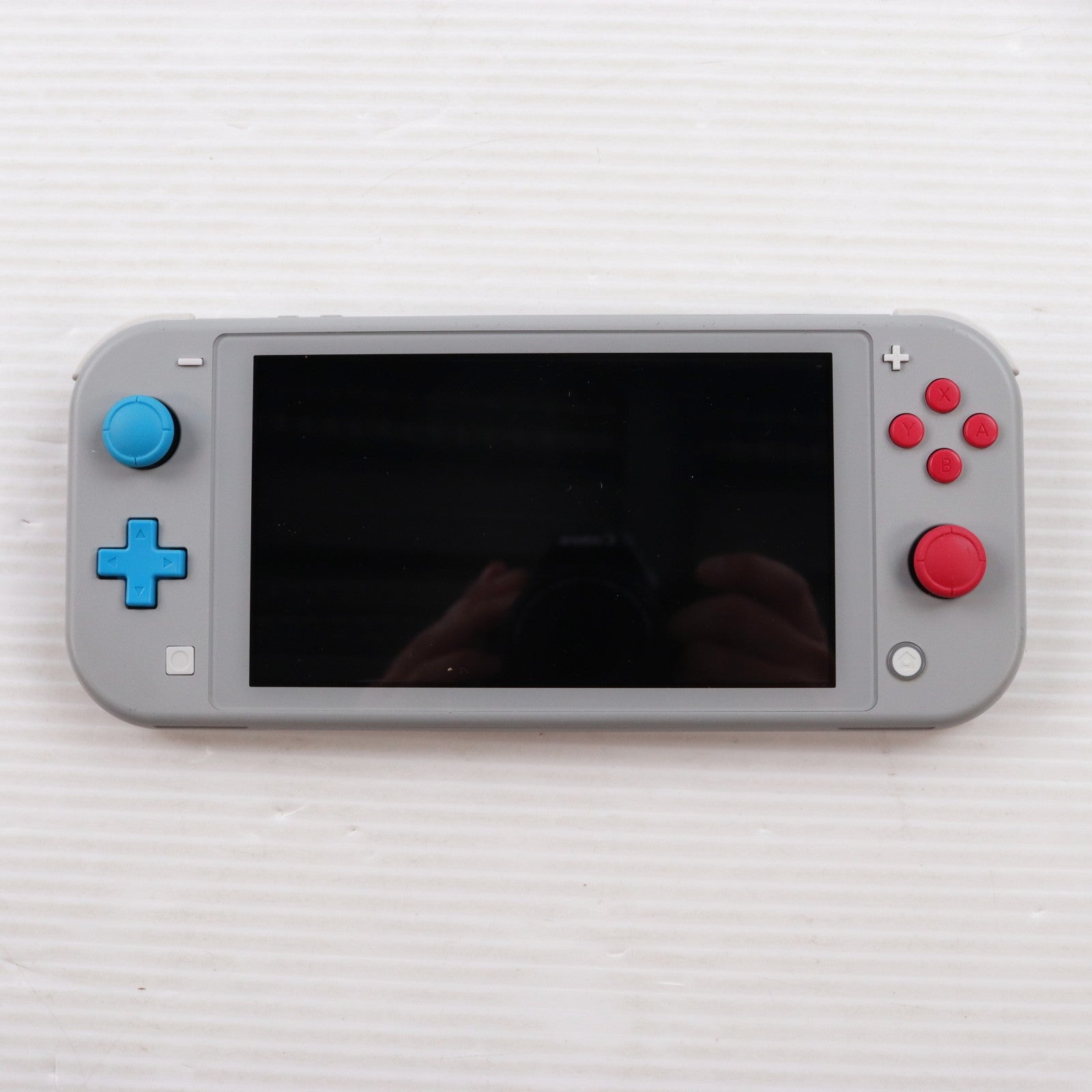 【中古即納】[Switch] (本体) Nintendo Switch Lite(ニンテンドースイッチライト) ザシアン・ザマゼンタ 任天堂(HDH-S-GBZAA)(20191101)