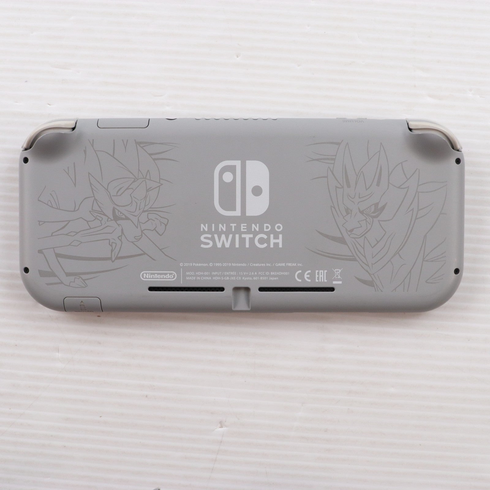 【中古即納】[Switch] (本体) Nintendo Switch Lite(ニンテンドースイッチライト) ザシアン・ザマゼンタ 任天堂(HDH-S-GBZAA)(20191101)