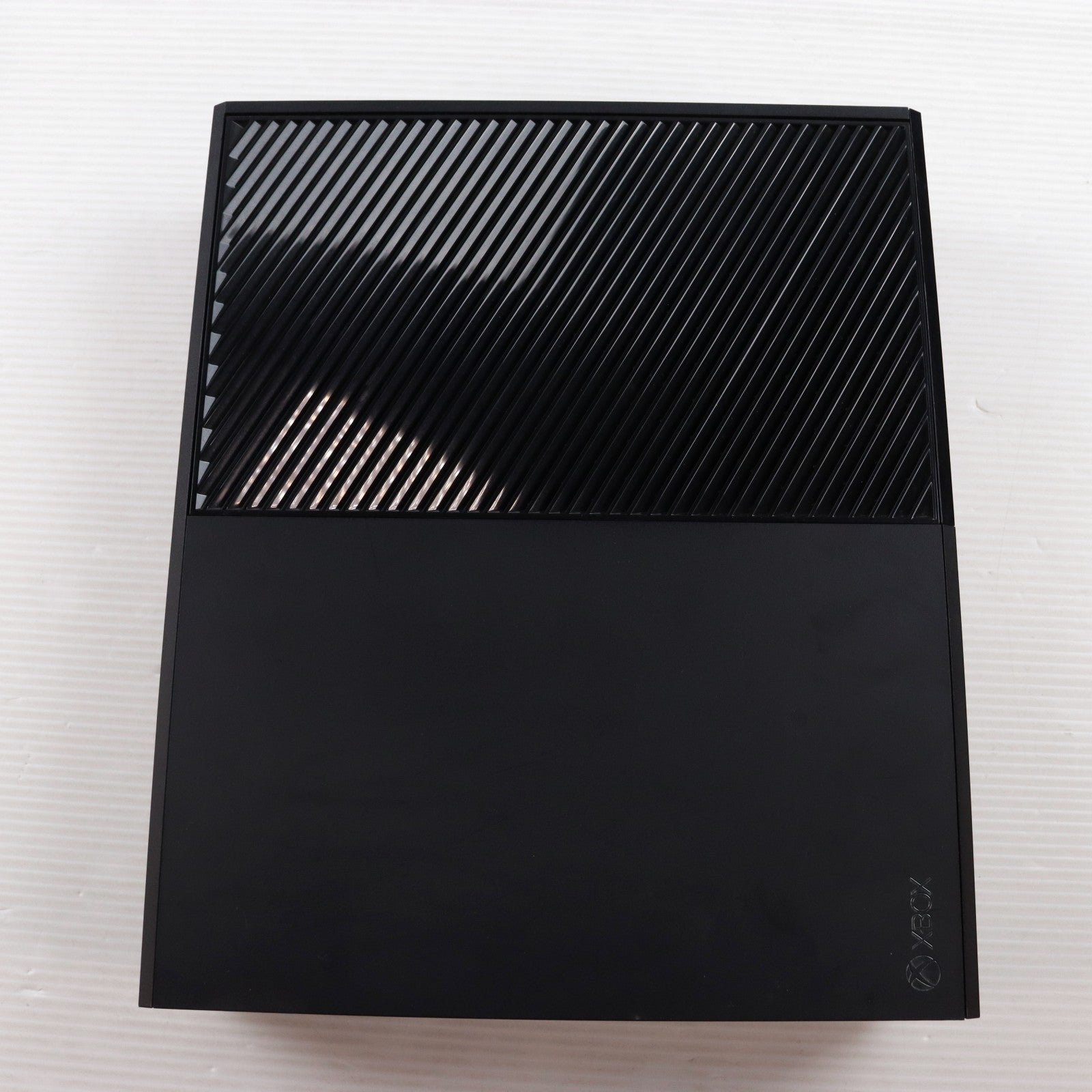 【中古即納】[XboxOne] (本体) Xbox One (エックスボックス ワン) 日本マイクロソフト(5C5-00019)(20140904)