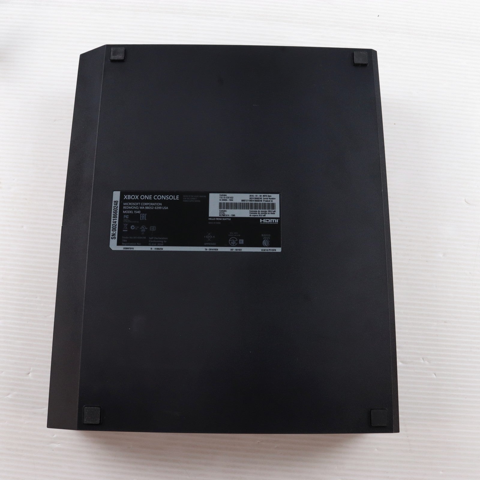 【中古即納】[XboxOne] (本体) Xbox One (エックスボックス ワン) 日本マイクロソフト(5C5-00019)(20140904)