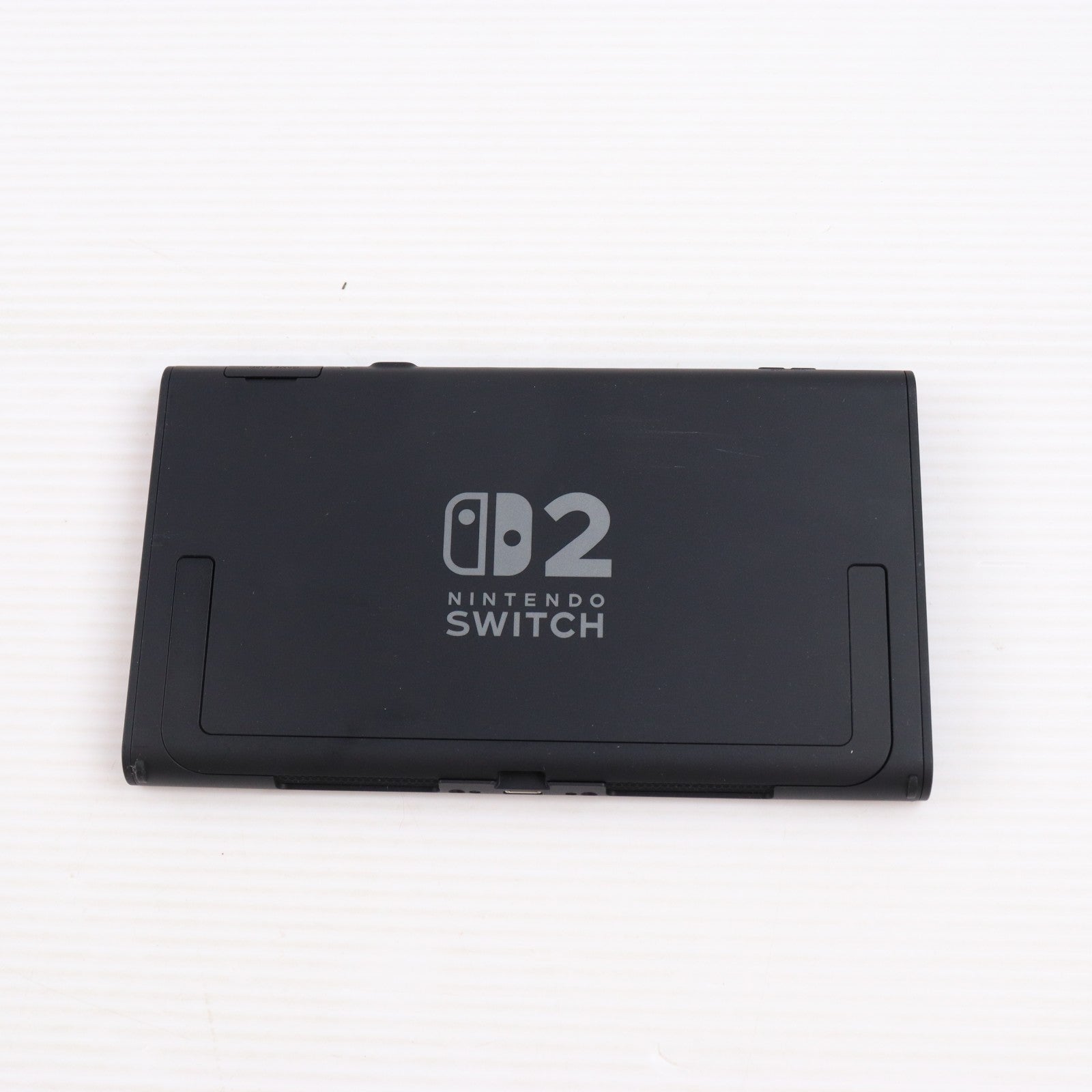 【中古即納】[Switch2] (本体) Nintendo Switch 2(ニンテンドースイッチ2)(日本語・国内専用) 任天堂(BEE-S-KB6CA)(20250605)