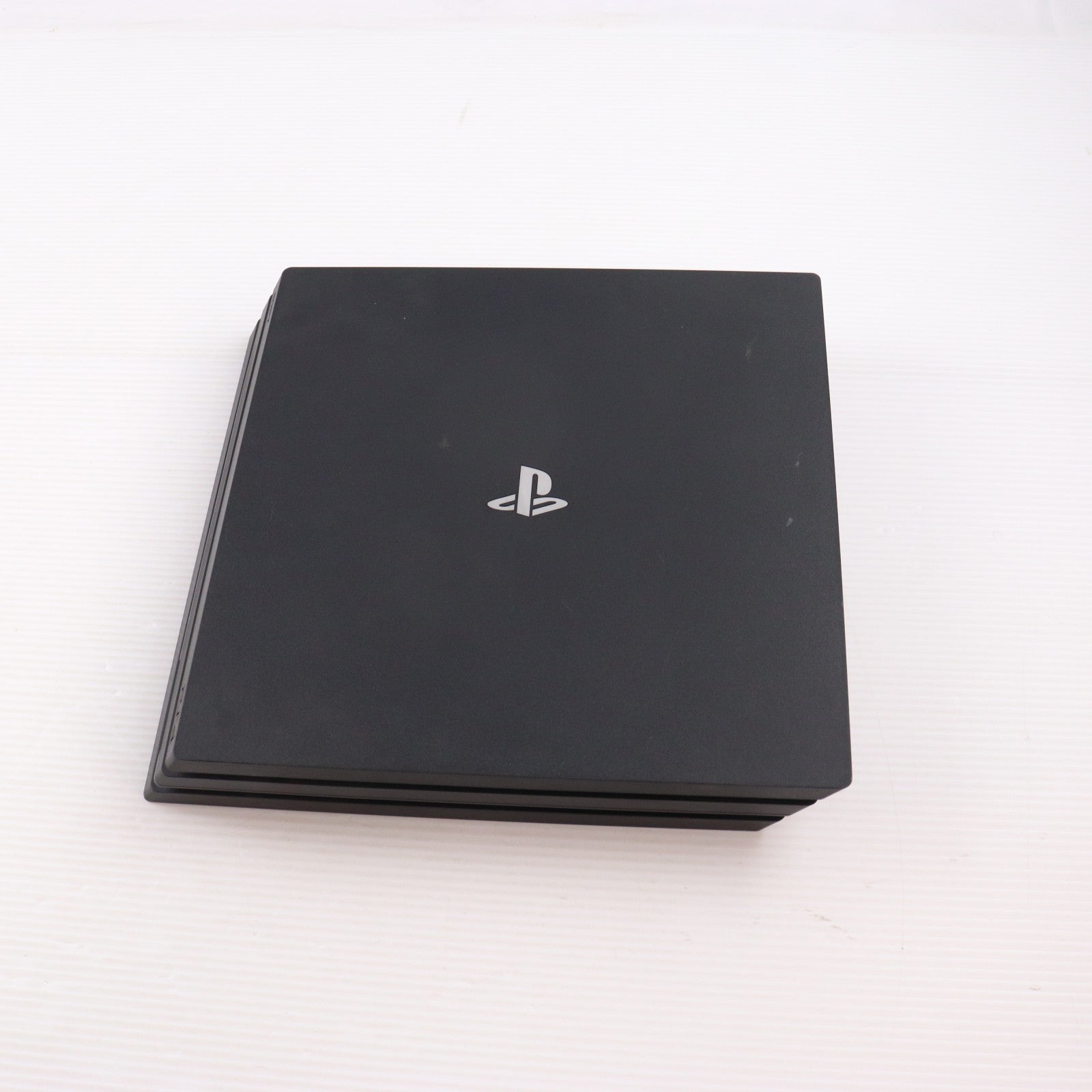 【中古即納】[PS4] (本体) PlayStation 4 Pro(プレイステーション4 プロ) ジェット・ブラック 1TB SIE(CUH-7000BB01)(20161110)