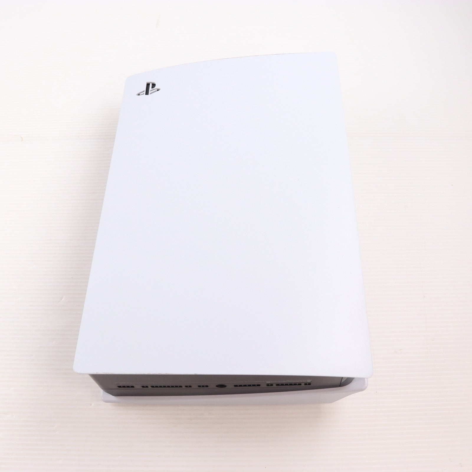 【中古即納】[PS5] (本体) PlayStation 5(プレイステーション5) SIE(CFI-1000A01)(20201112)