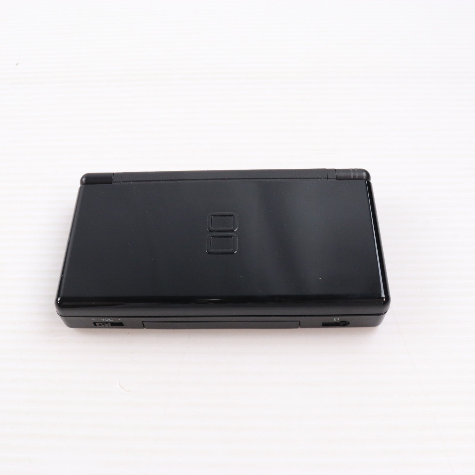 【中古即納】[NDS] (本体) ニンテンドーDS Lite(ライト) ジェットブラック 任天堂(USG-S-KA)(20060902)
