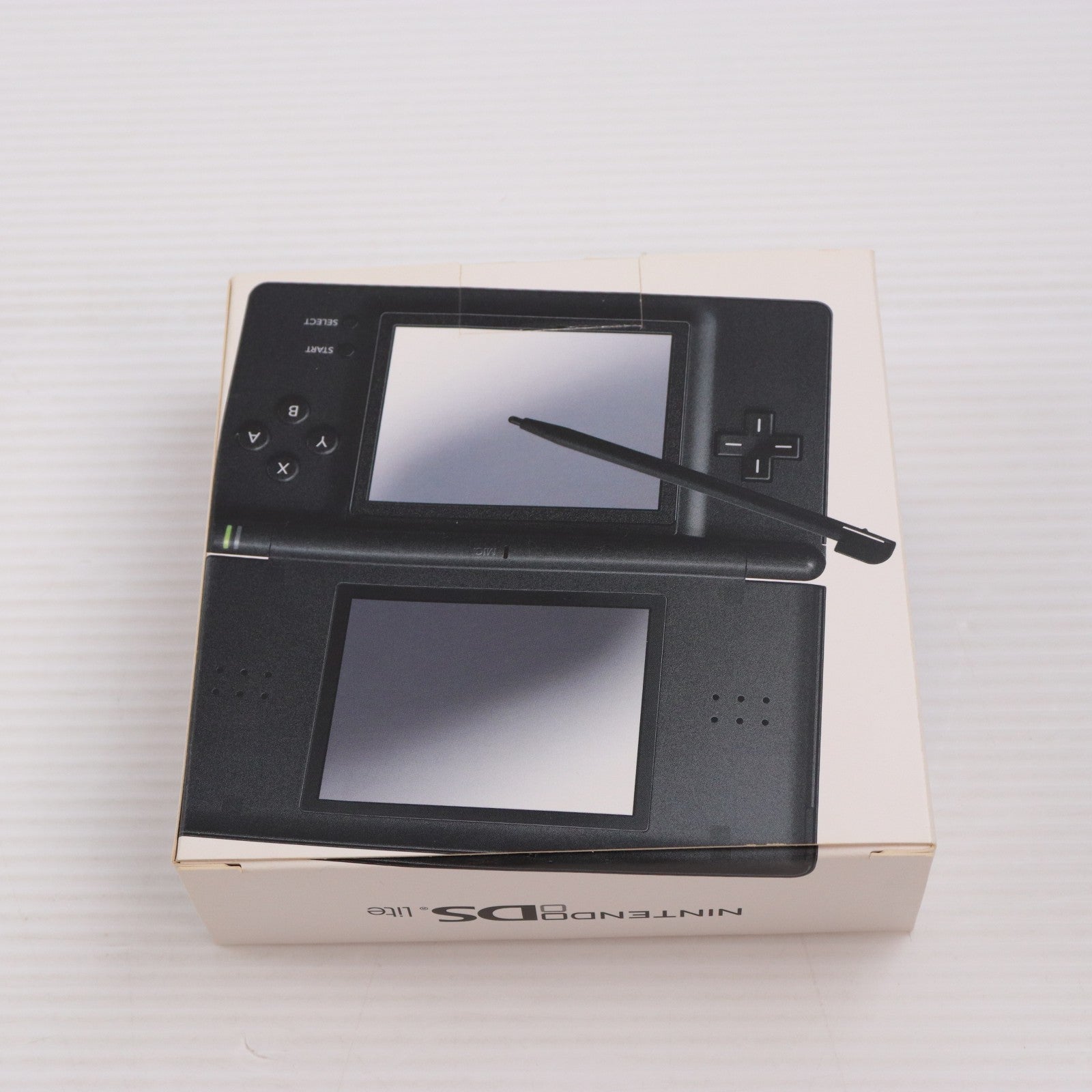 【中古即納】[NDS] (本体) ニンテンドーDS Lite(ライト) ジェットブラック 任天堂(USG-S-KA)(20060902)