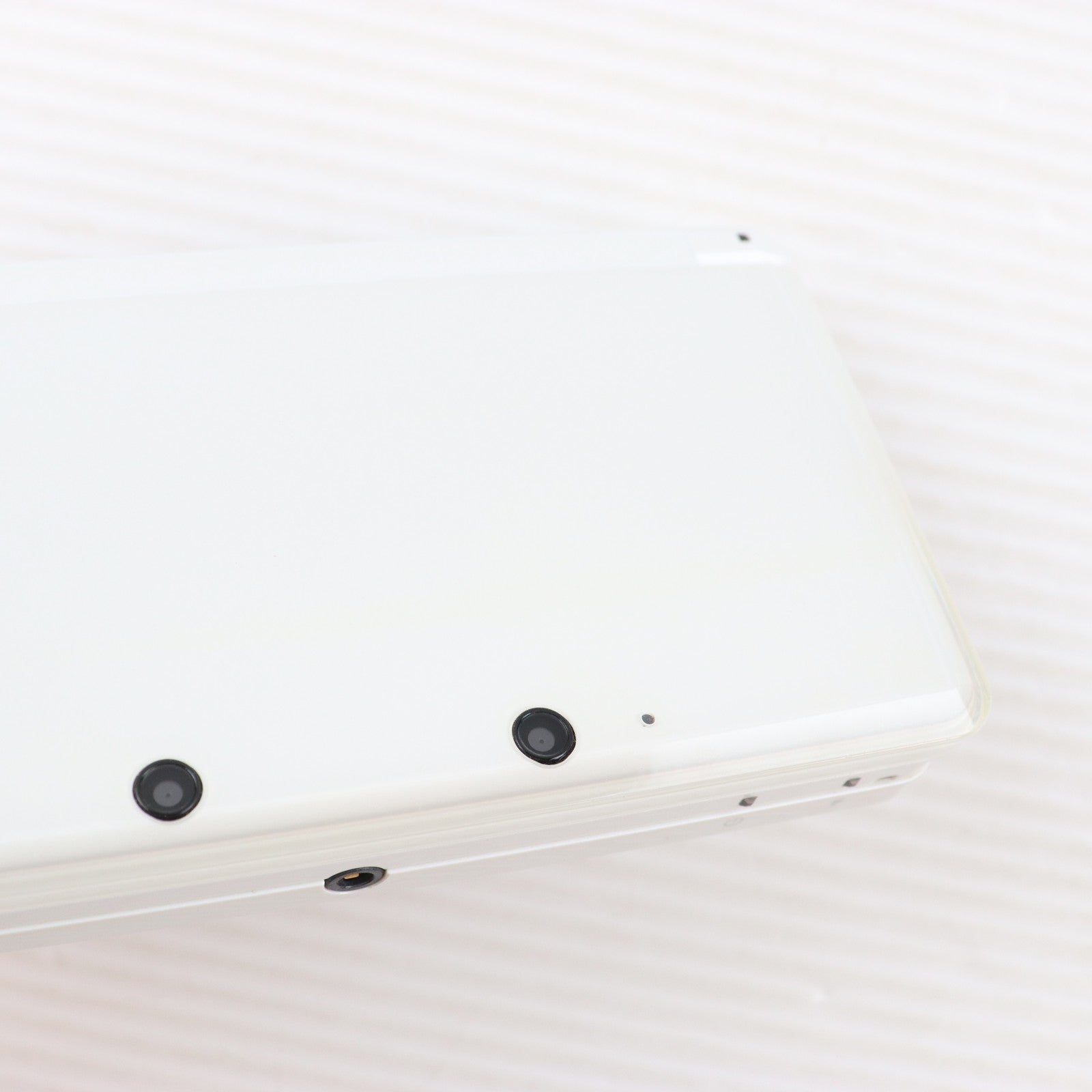 【中古即納】[3DS] (本体) ニンテンドー3DS アイスホワイト 任天堂(CTR-S-WAAA)(20111103)