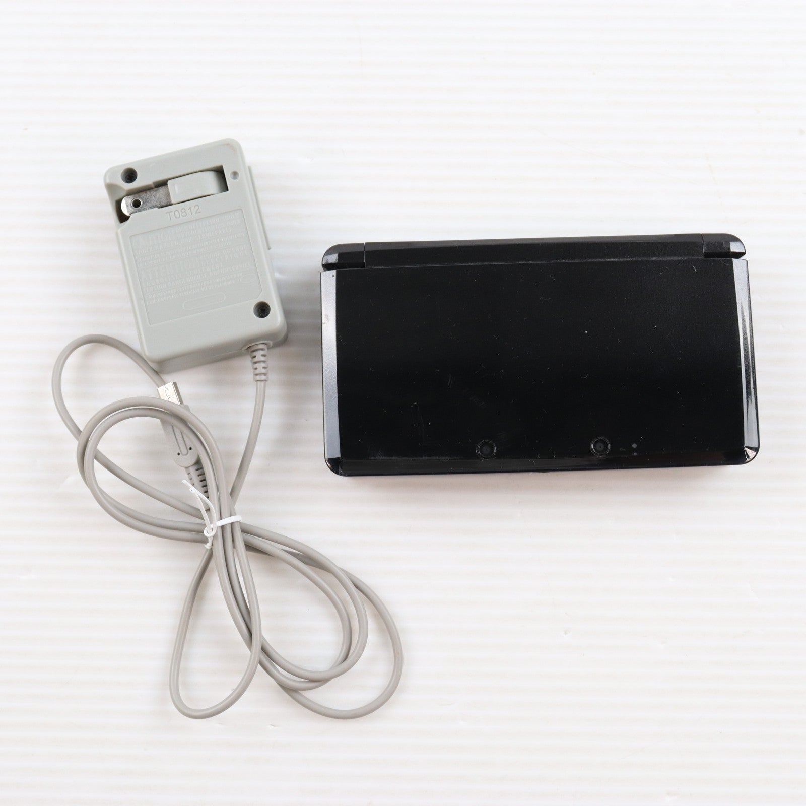 【中古即納】[3DS] (本体) ニンテンドー3DS コスモブラック 任天堂(CTR-S-KAAA)(20110226)