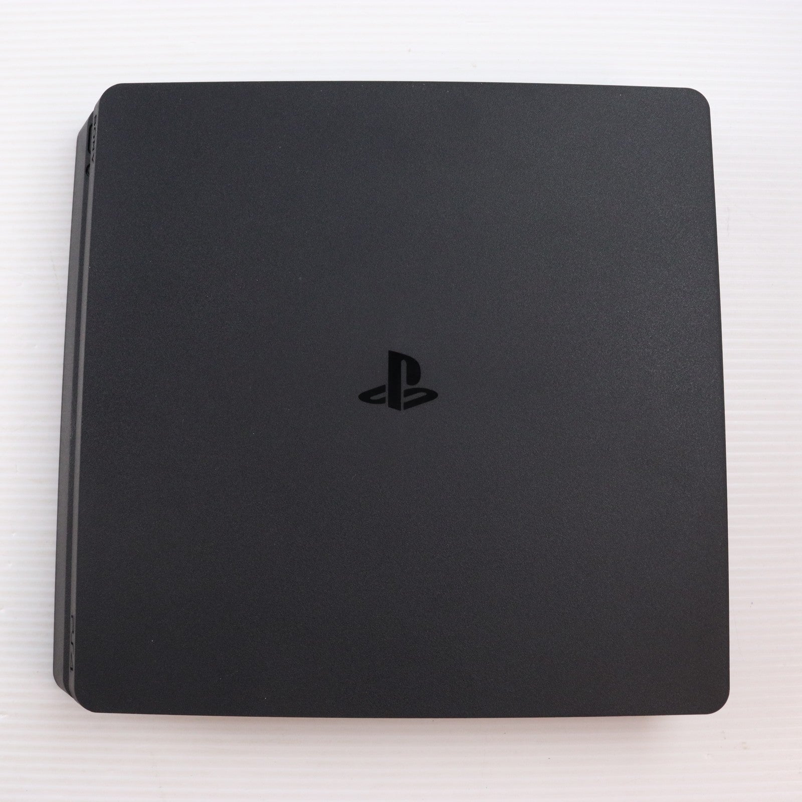 【中古即納】[PS4] (本体) PlayStation 4(プレイステーション4) ジェット・ブラック 1TB SIE(CUH-2000BB01)(20160915)