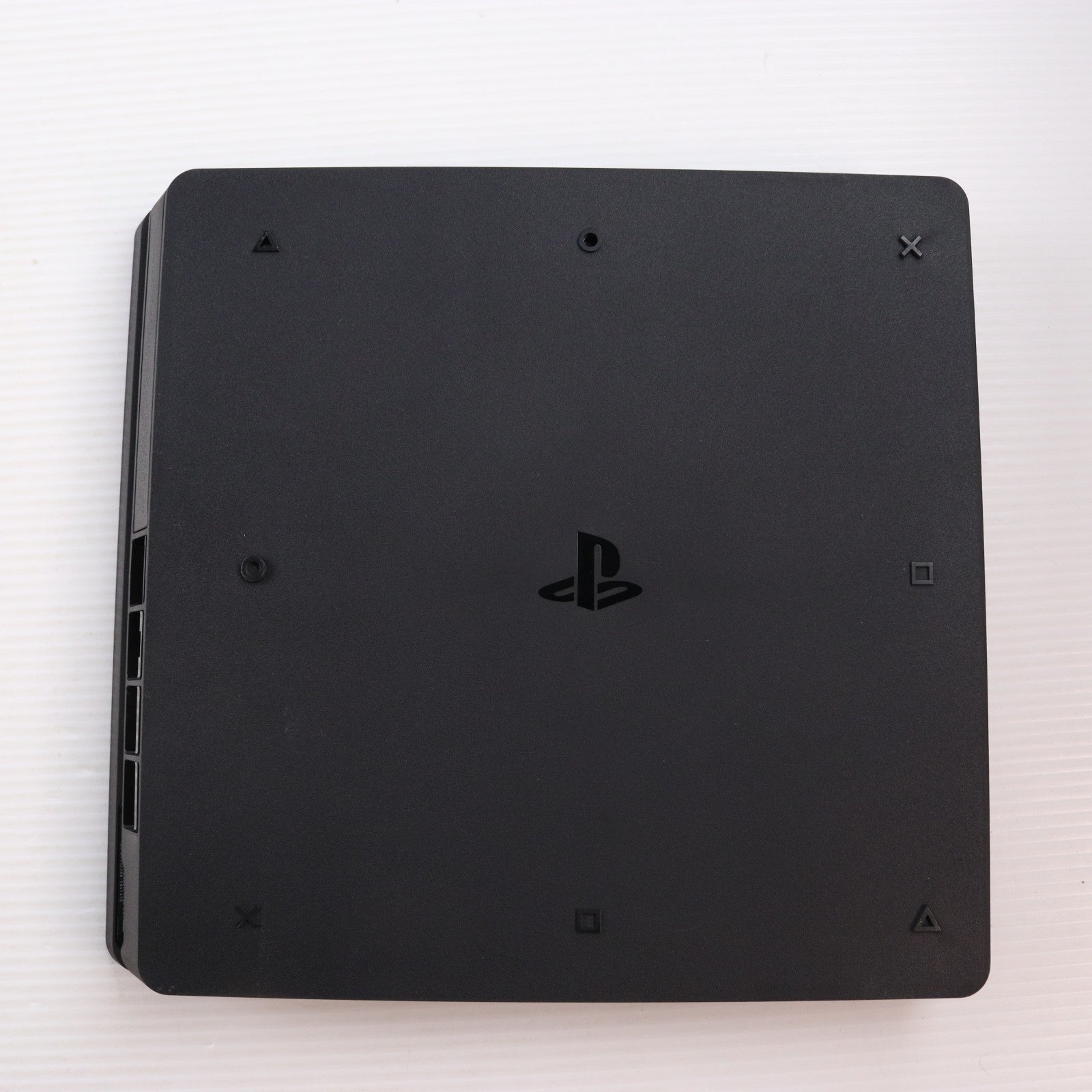 【中古即納】[PS4] (本体) PlayStation 4(プレイステーション4) ジェット・ブラック 1TB SIE(CUH-2000BB01)(20160915)
