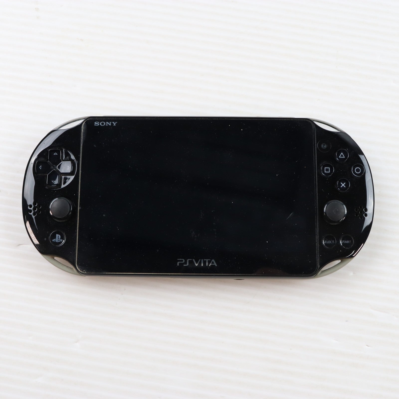【中古即納】[PSVita] (本体) PlayStation Vita(プレイステーション ヴィータ) Wi-Fiモデル カーキ/ブラック SCE(PCH-2000ZA16)(20131010)