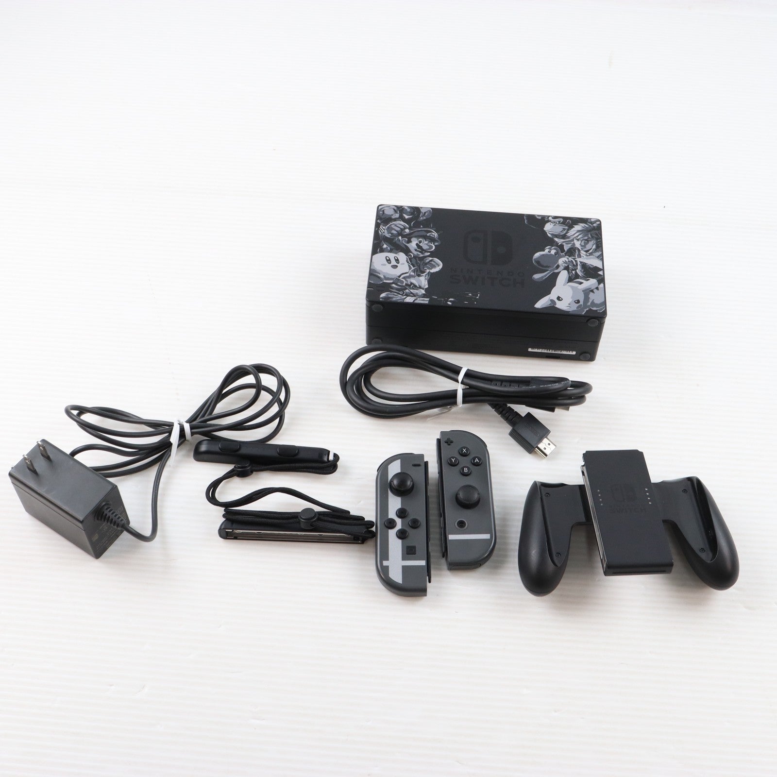 【中古即納】[Switch] (本体) Nintendo Switch(ニンテンドースイッチ) 大乱闘スマッシュブラザーズ SPECIALセット(スペシャルセット) 任天堂(HAC-S-KAELJ)(20181116)