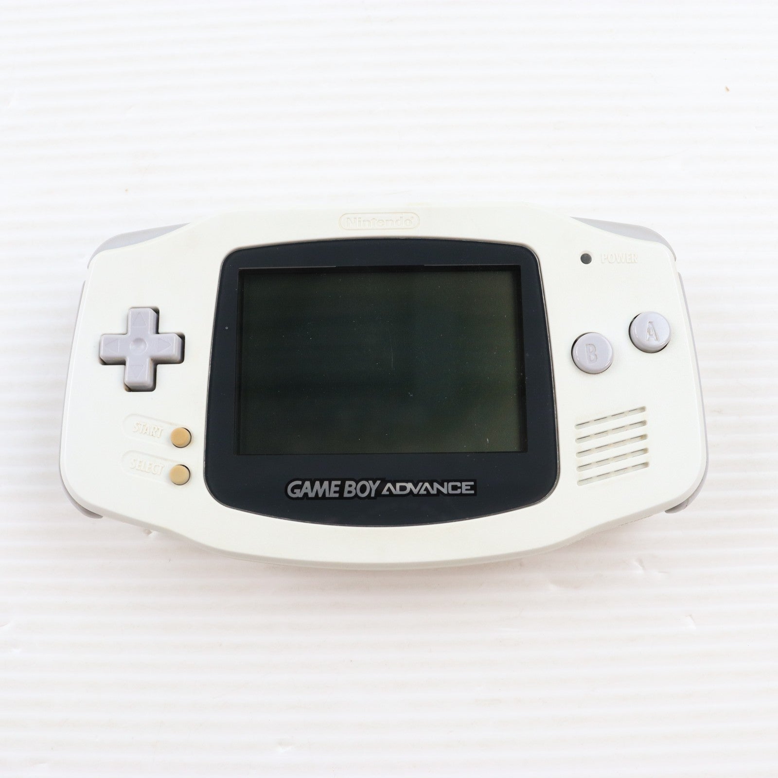 【中古即納】[GBA] (本体) GAMEBOY ADVANCE(ゲームボーイアドバンス) ホワイト 任天堂(AGB-S-WA)(20010321)