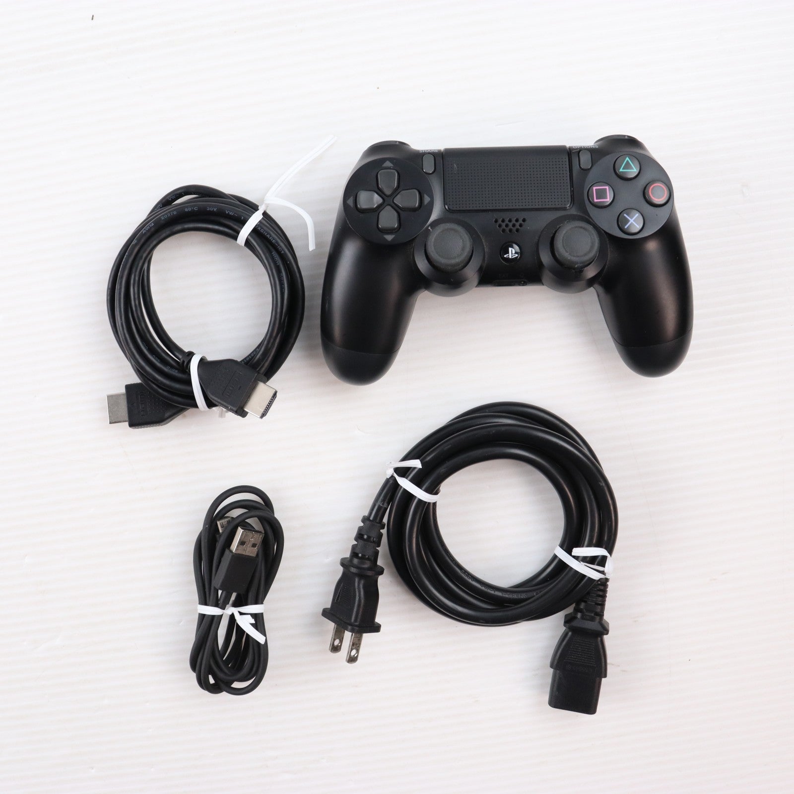 【中古即納】[PS4] (本体) PlayStation 4 Pro(プレイステーション4 プロ) ジェット・ブラック 1TB 北米版 SIE(CUH-7115B)(20171114)