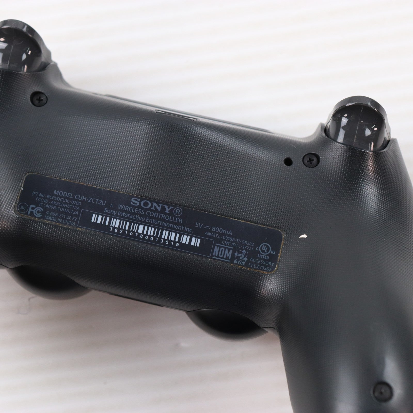 【中古即納】[PS4] (本体) PlayStation 4 Pro(プレイステーション4 プロ) ジェット・ブラック 1TB 北米版 SIE(CUH-7115B)(20171114)