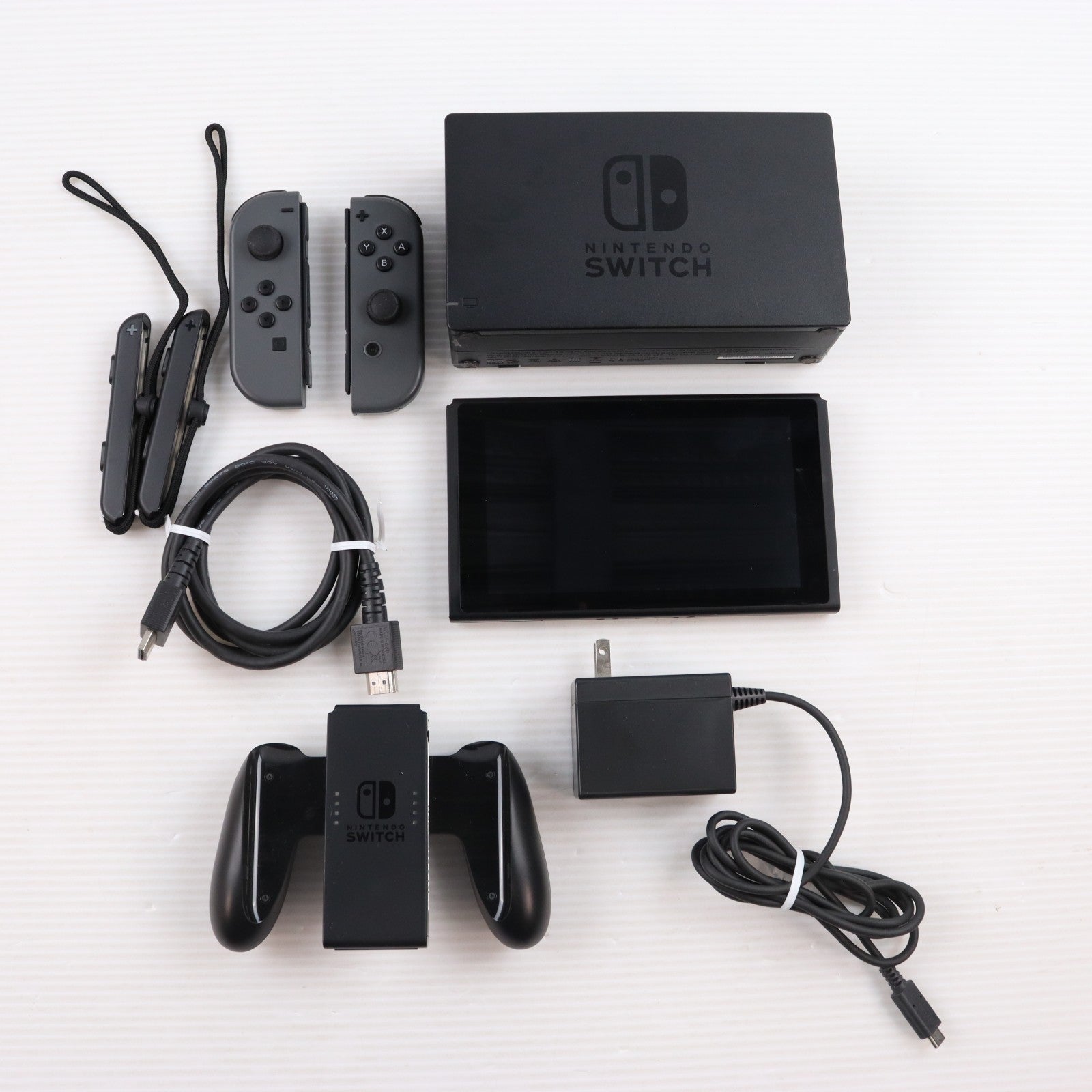 【中古即納】[Switch] (本体) Nintendo Switch(ニンテンドースイッチ) Joy-Con(L)/(R) グレー 北米版 任天堂(HAC-S-KAAAA-USZ)(20170303)