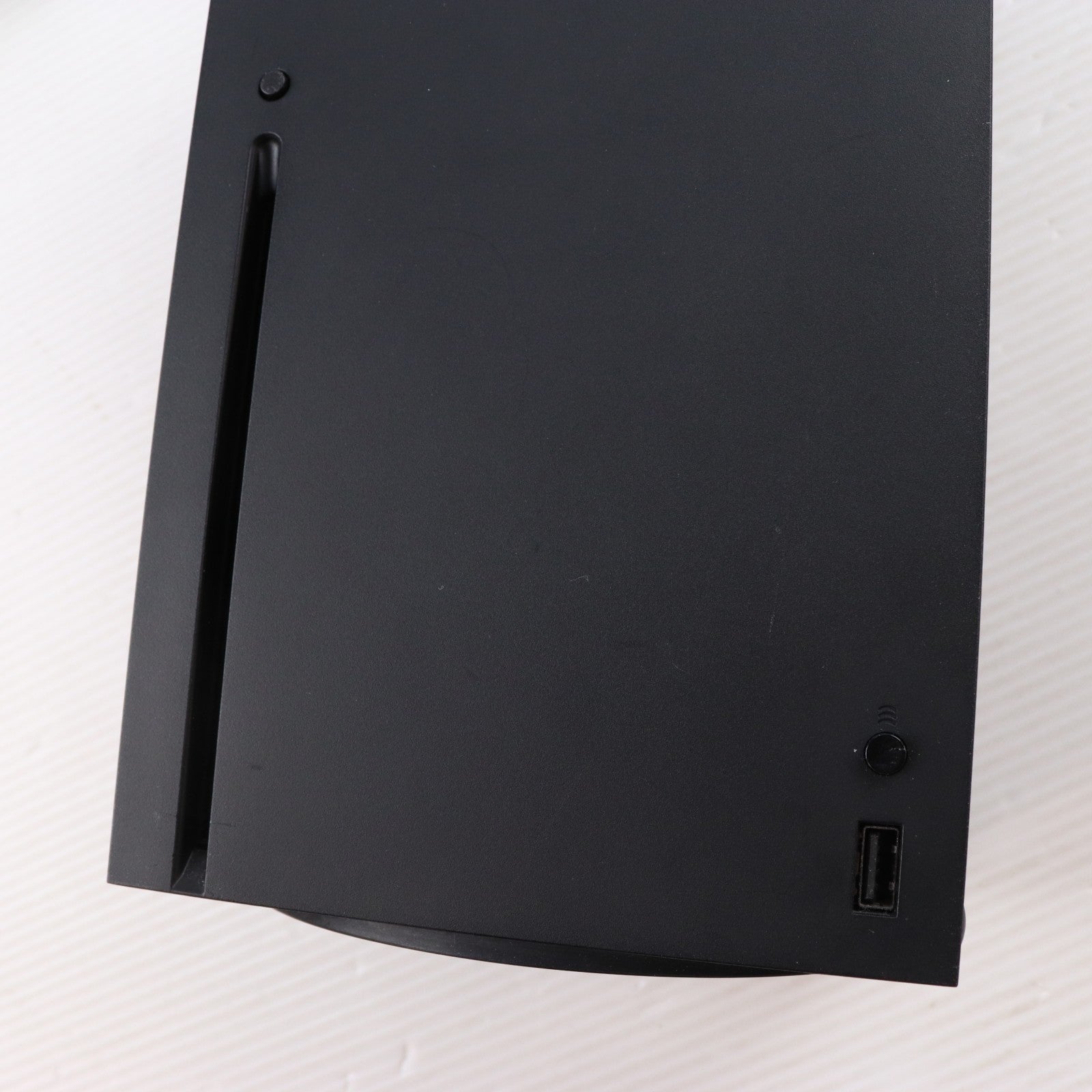 【中古即納】[XboxX/S] (本体) Xbox Series X 1TB 日本マイクロソフト(RRT-00015)(20201110)