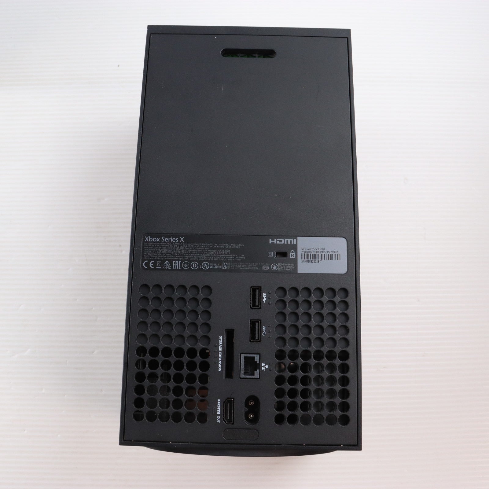 【中古即納】[XboxX/S] (本体) Xbox Series X 1TB 日本マイクロソフト(RRT-00015)(20201110)