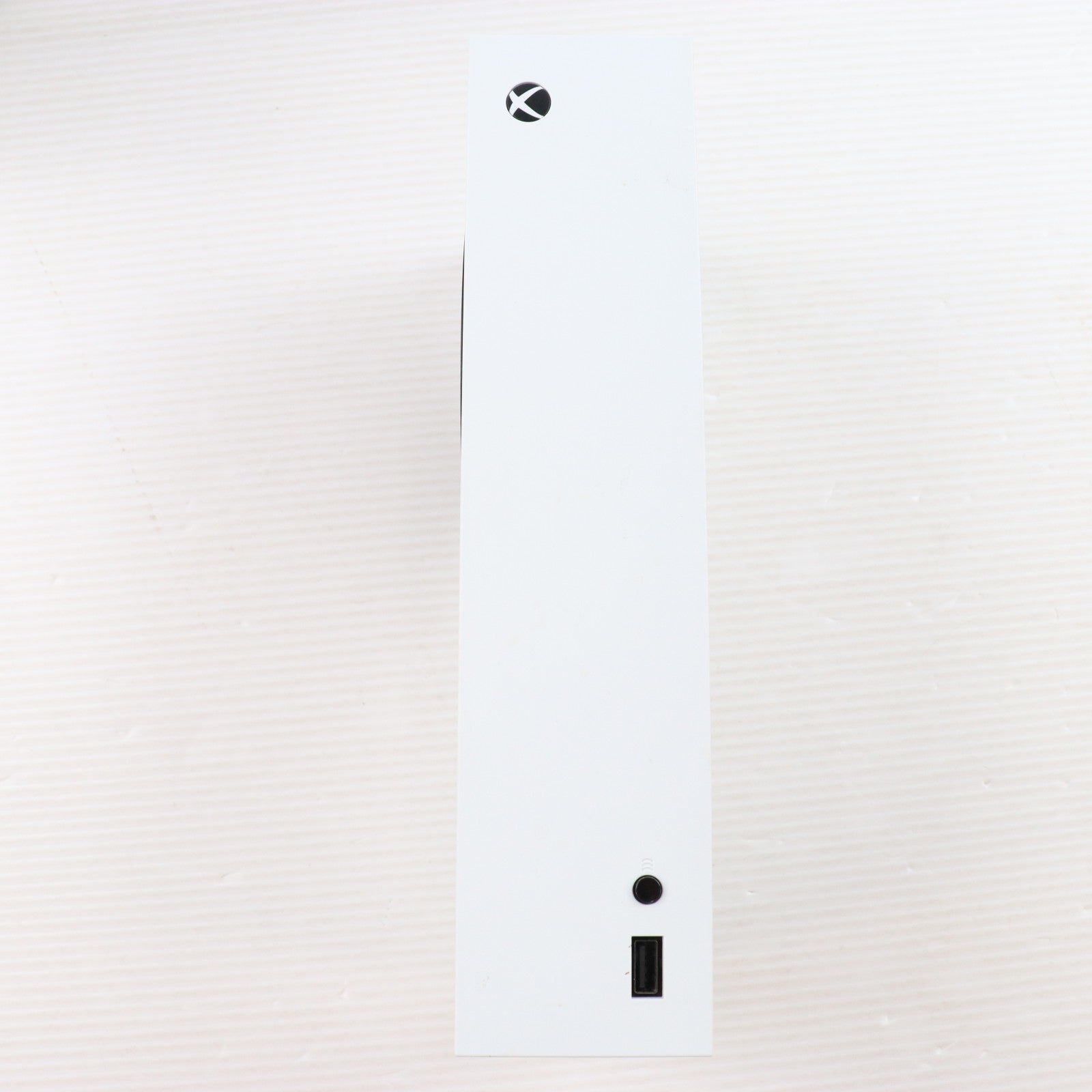 【中古即納】[XboxX/S] (本体) Xbox Series S 512GB 日本マイクロソフト(RRS-00015)(20201110)