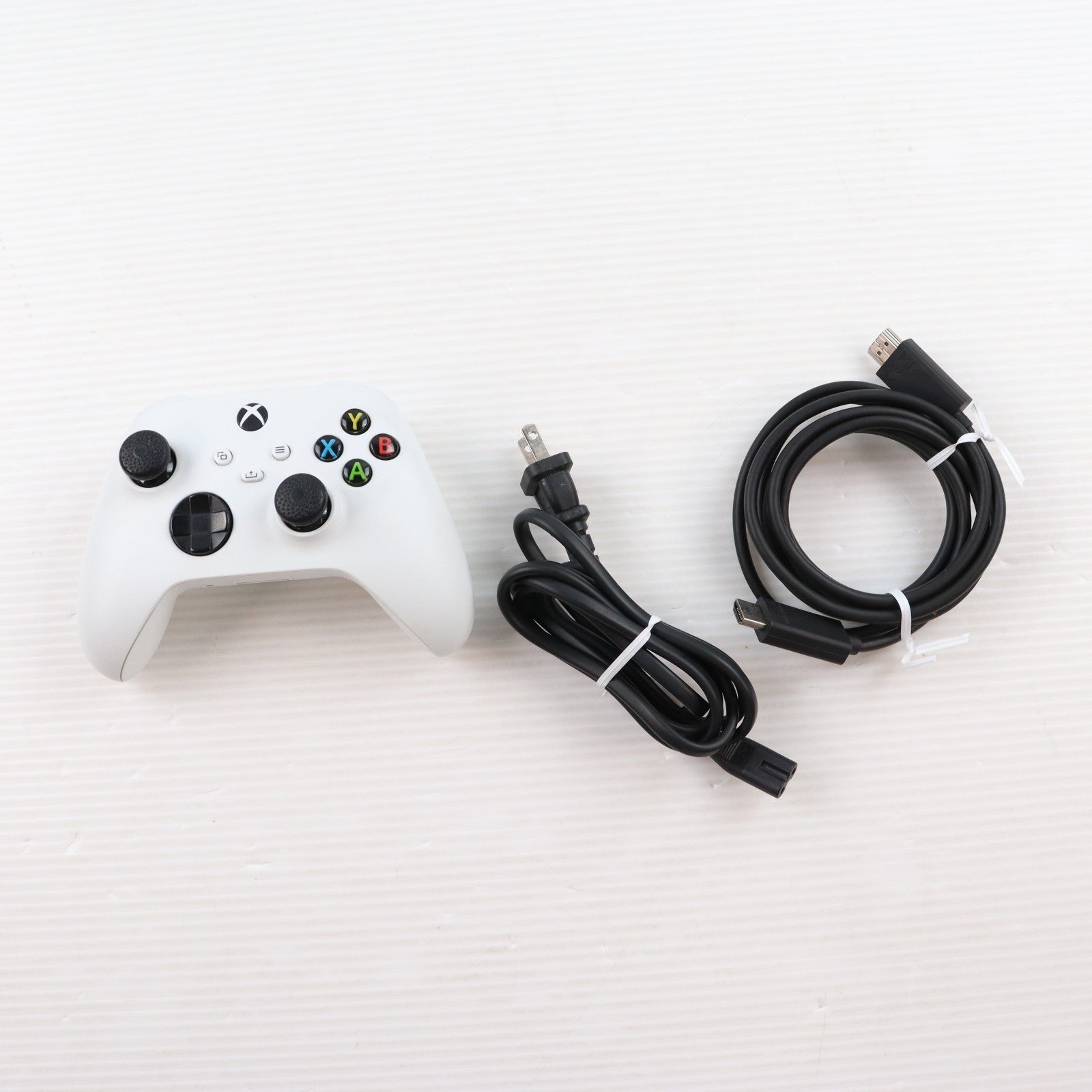 【中古即納】[XboxX/S] (本体) Xbox Series S 512GB 日本マイクロソフト(RRS-00015)(20201110)
