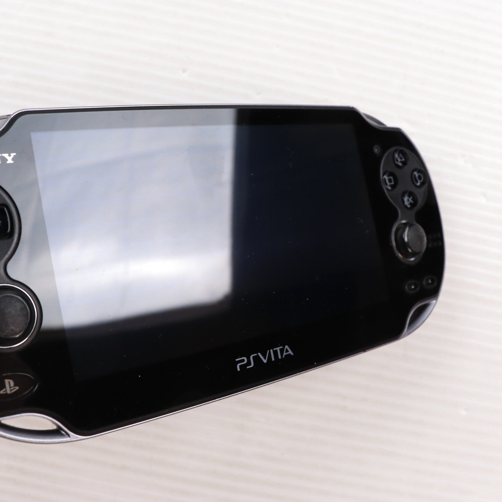 【中古即納】[PSVita] (本体) PlayStation Vita(プレイステーション ヴィータ) 3G/Wi-Fiモデル クリスタル・ブラック(初回限定版) SCE(PCH-1100AA01)(20111217)