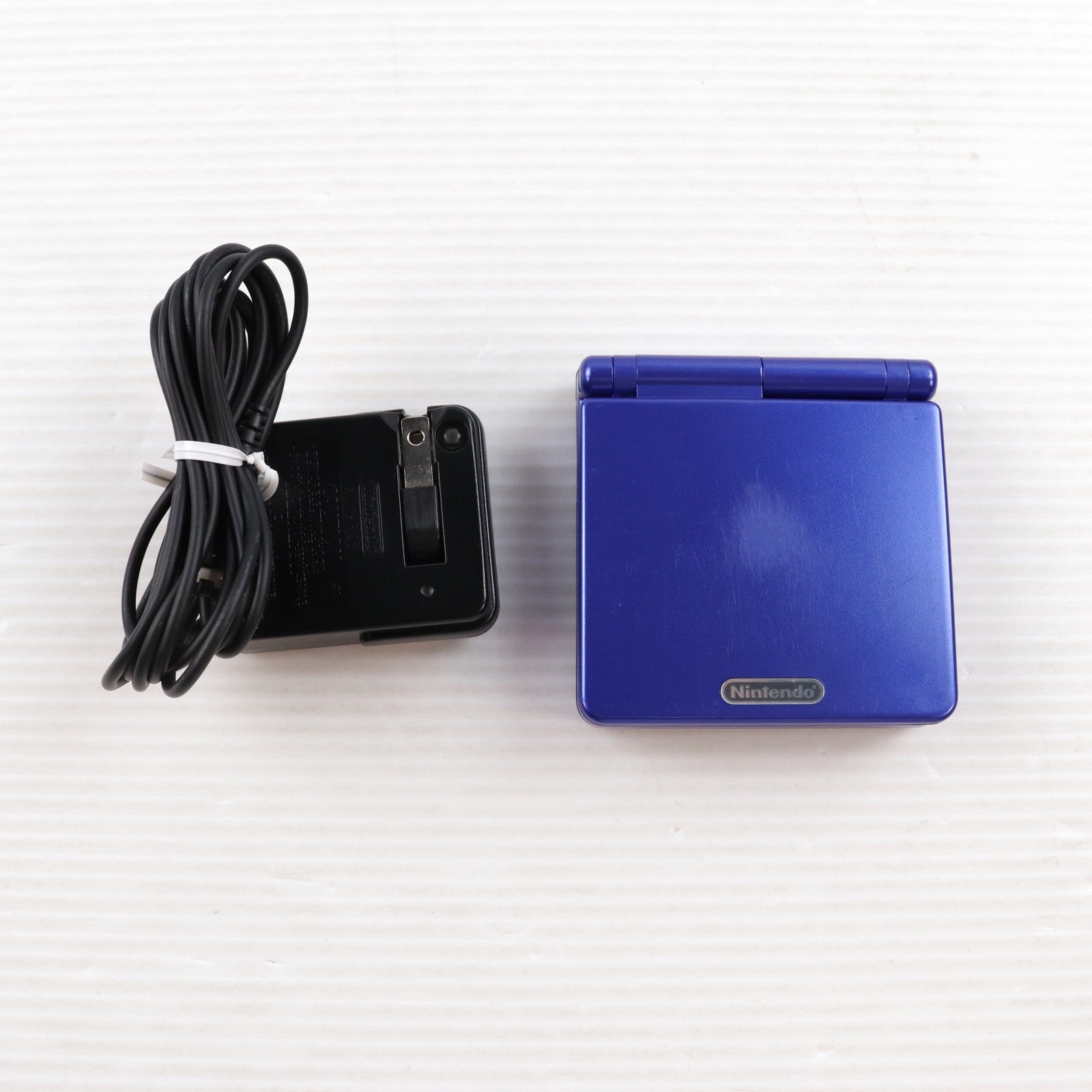 【中古即納】[GBA] (本体) GAMEBOY ADVANCE SP(ゲームボーイアドバンスSP) アズライトブルー 任天堂(AGS-S-ZBA)(20030214)