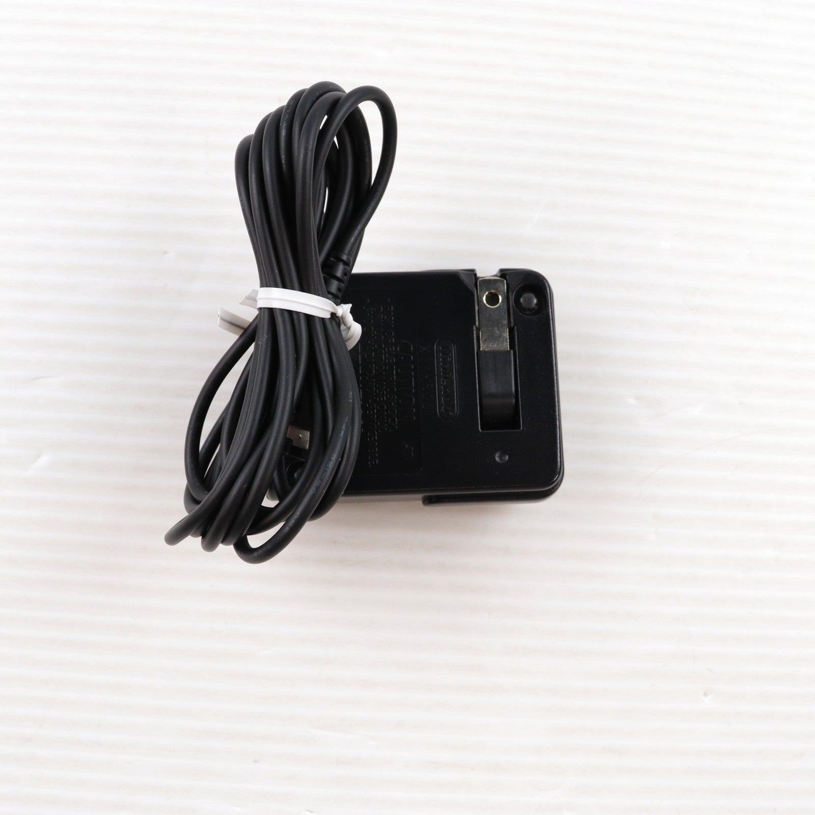 【中古即納】[GBA] (本体) GAMEBOY ADVANCE SP(ゲームボーイアドバンスSP) アズライトブルー 任天堂(AGS-S-ZBA)(20030214)