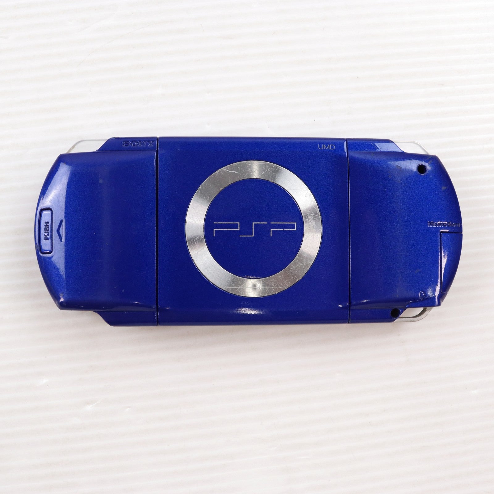 【中古即納】[PSP] (本体) PlayStation Portable(プレイステーション・ポータブル) メタリックブルー SCE(PSP-1000MB)(20061221)